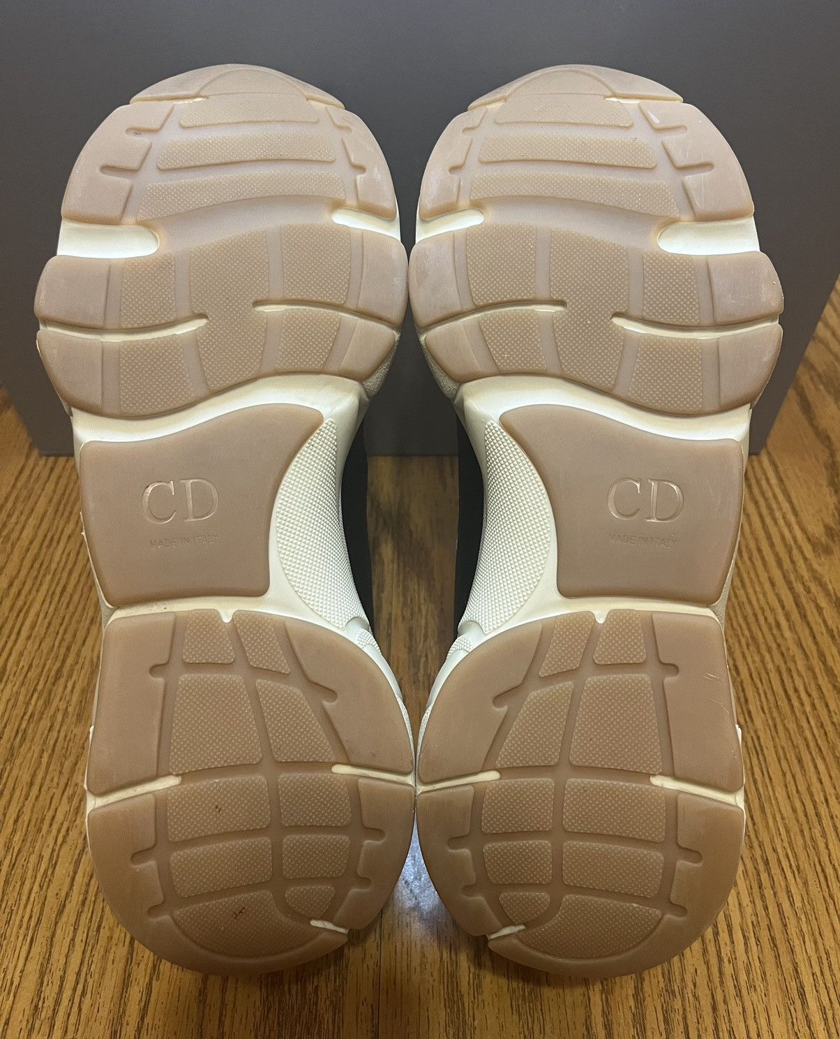 Dior Dior B22 Sneaker (Coffee/Violet) Size US 8 / EU 41 - 6 Thumbnail