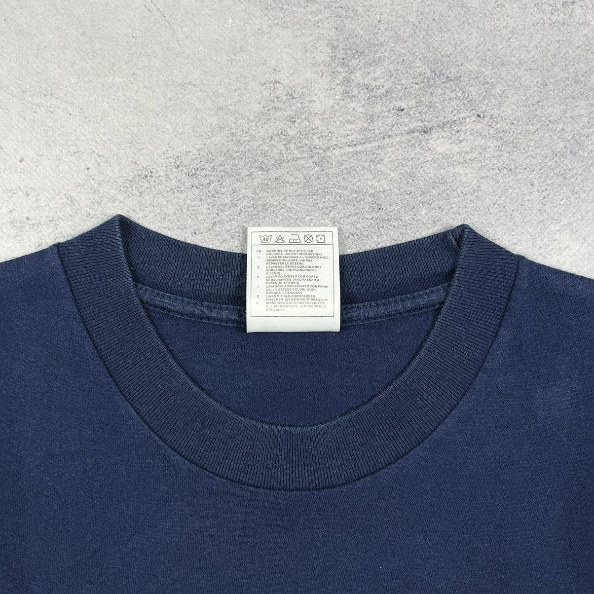 Nike Vintage Nike Basketball y2k big logo tee 90’s Size US S / EU 44-46 / 1 - 13 Thumbnail