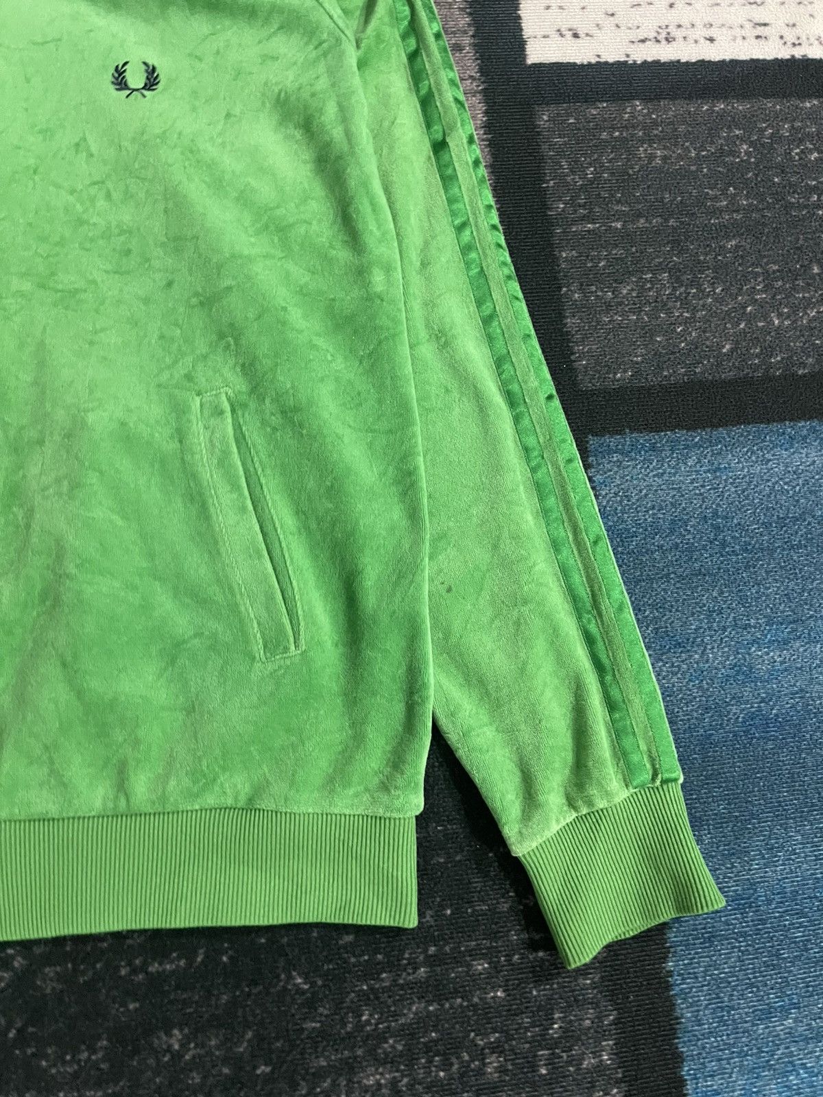 Fred Perry × Vintage Vintage Fred Perry Velvet Green Hoodie Jacket Size US L / EU 52-54 / 3 - 7 Thumbnail