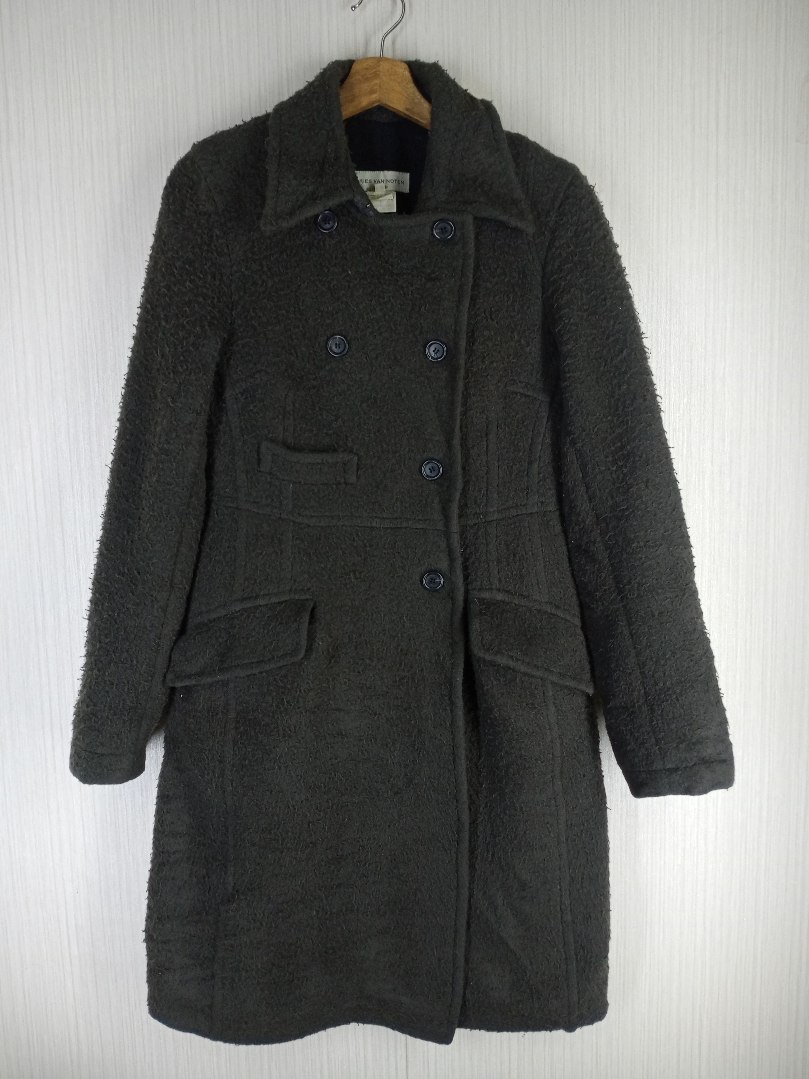 Dries Van Noten Dries Van Noten Comel/Wool Long Coat Size US S / EU 44-46 / 1 - 1 Thumbnail
