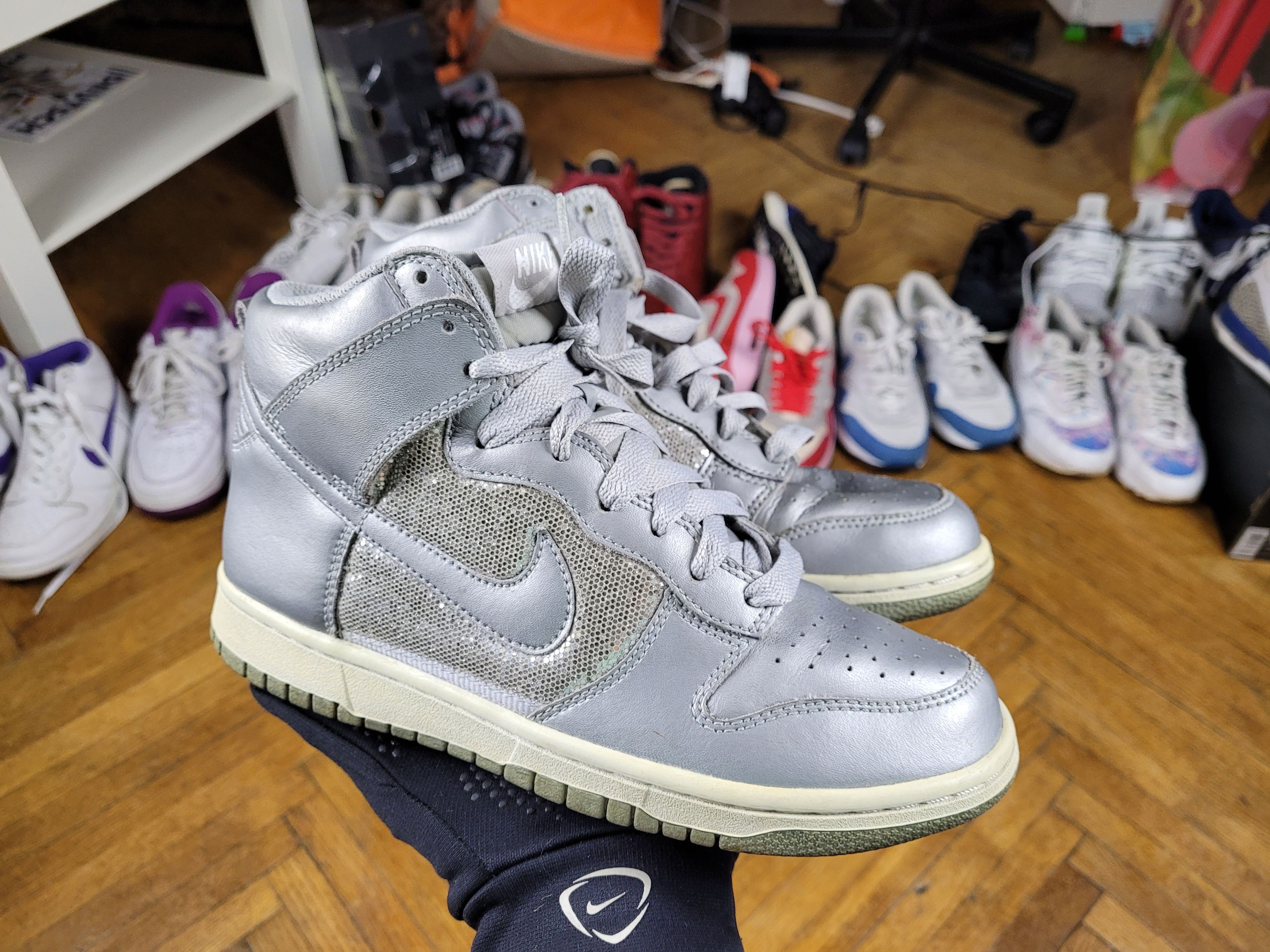 Nike 2009 Vintage Nike Wmns Dunk High 'Metallic Silver' Discoball Size US 7.5 / IT 37.5 - 3 Thumbnail