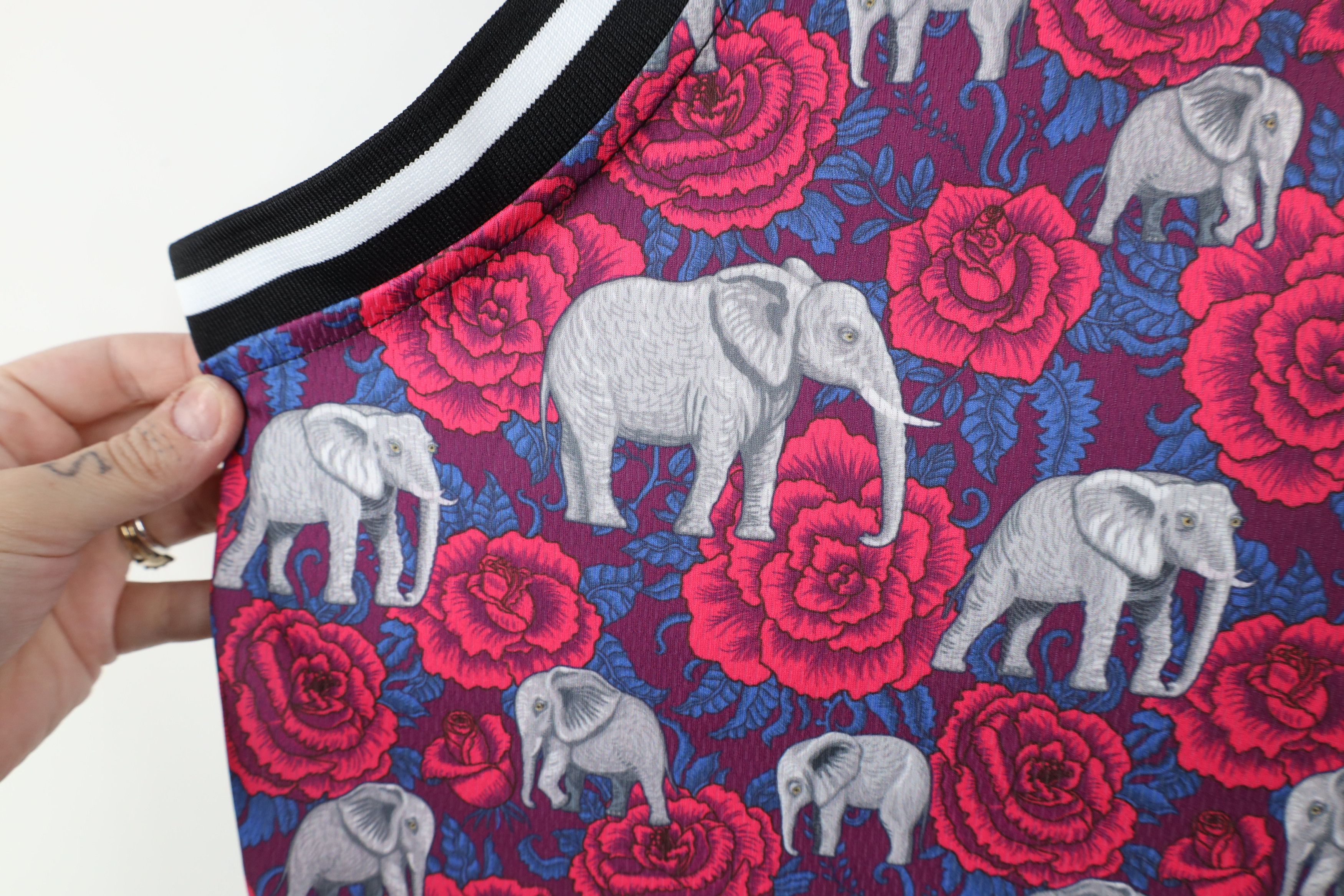 Vintage × WeSC New WESC Elephant All Over Print Basketball Jersey Tank Top Size US XXL / EU 58 / 5 - 9 Thumbnail