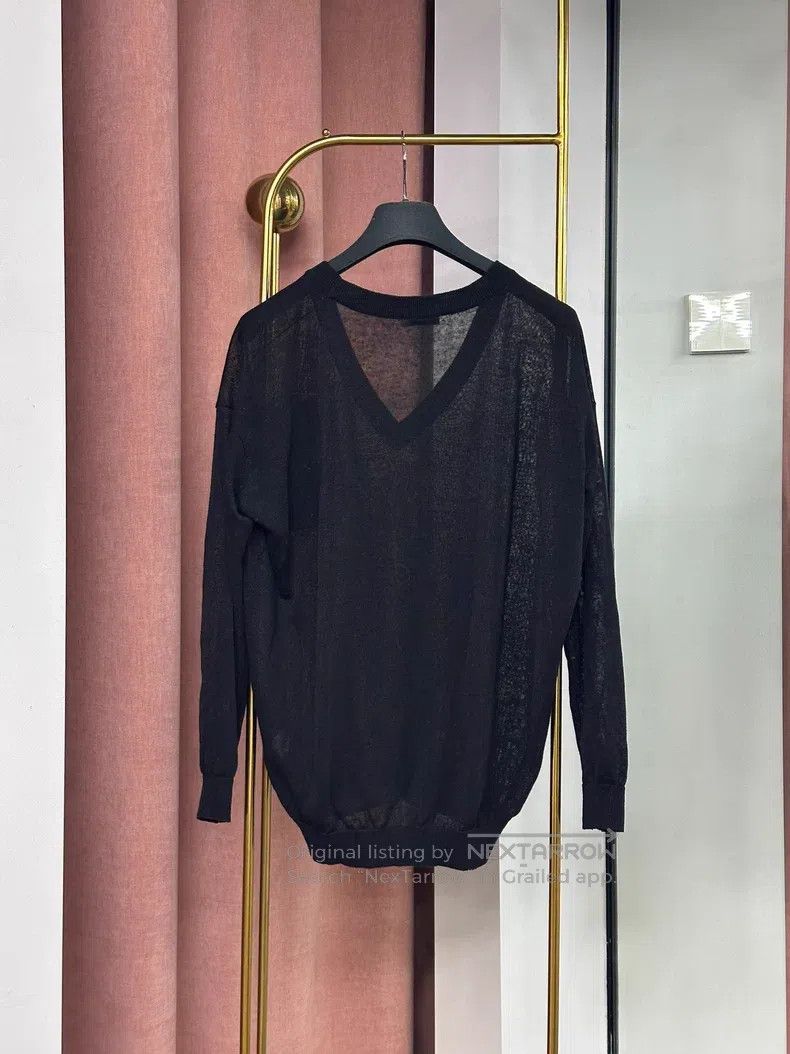Brunello Cucinelli Brunello Cucinelli Black Pocket Beaded V-Neck Knit Top Lon Size S / US 4 / IT 40 - 3 Thumbnail
