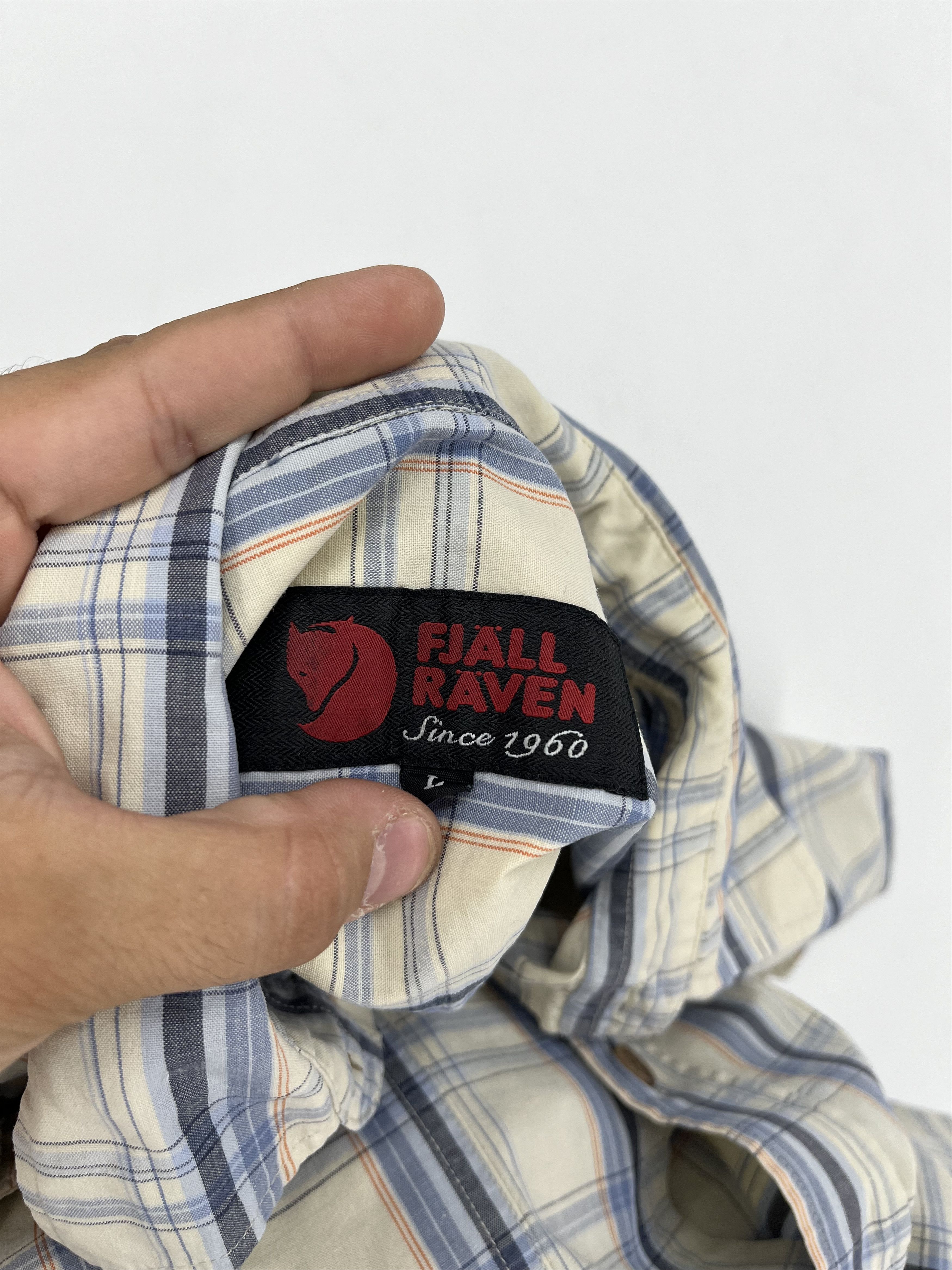 Fjallraven Fjall Raven Short Sleeve Streetwear Outdoor Shirt Size L Size US L / EU 52-54 / 3 - 10 Thumbnail