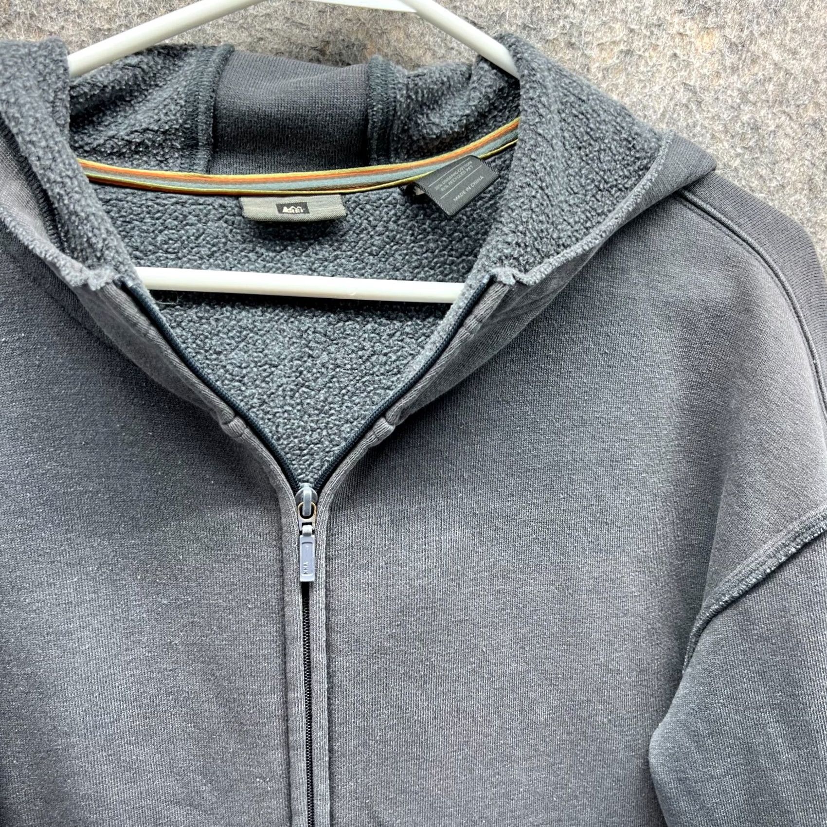 Vintage REI Sweater Men S Small Gray Full Zip Hooded Pullover Fleece Organic Cotton Vintage? No (adjusted: Not vintage) Size US S / EU 44-46 / 1 - 2 Thumbnail