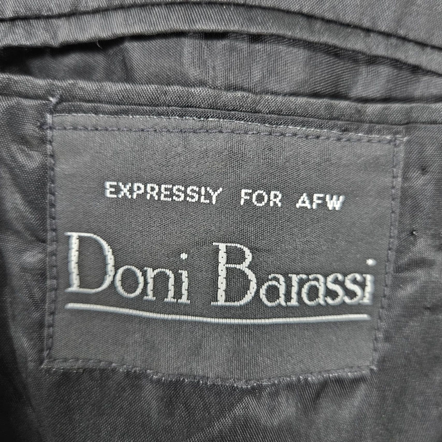 Vintage Doni Barassi Black Notch 1 Button Tuxedo Full Suit 2 Piece Set 38R/30R Men's Formal Wedding Party/Cocktail Classic Size 38R - 3 Thumbnail