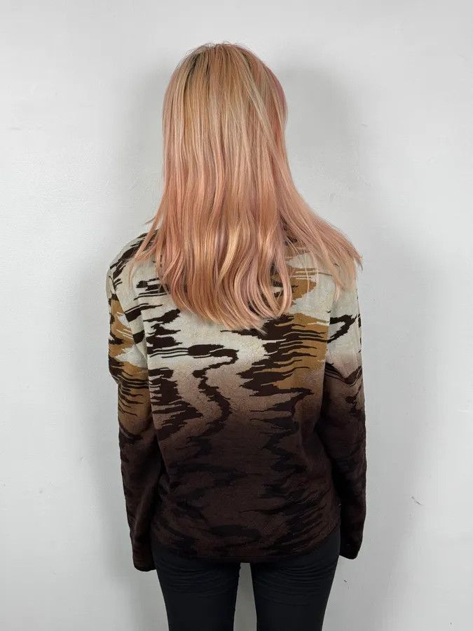 Roberto Cavalli 2000s Roberto Cavalli Brown Wool V Neck Gradient Wavy Sweater Size M / US 6-8 / IT 42-44 - 3 Thumbnail