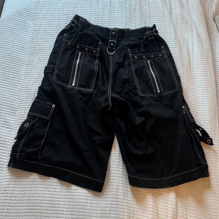 Tripp NYC Tripp NYC Vintage Goth Rave Cargo Shorts Black Large L Y2K Size US 36 / EU 52 - 2 Thumbnail
