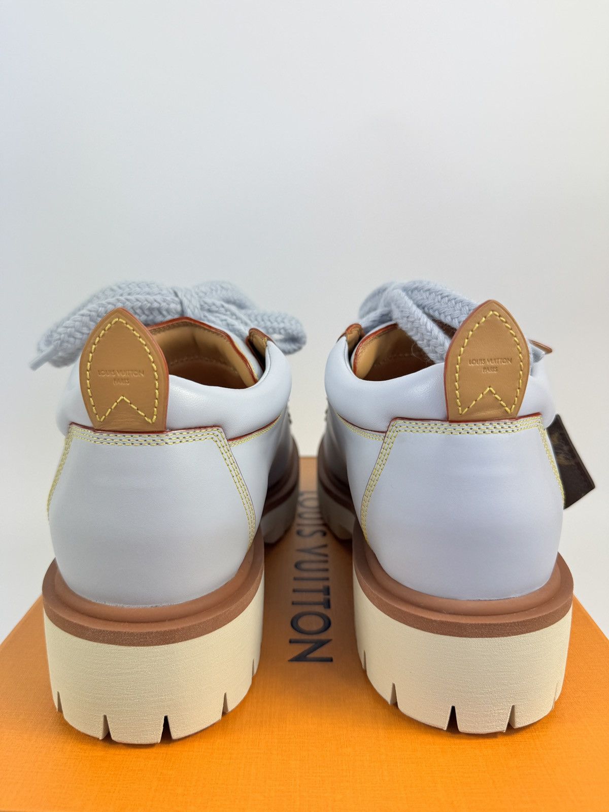 Louis Vuitton LV REMIX DERBIES 1AIJ93 SIZE: LV8 fits US10 Size US 8 / EU 41 - 5 Thumbnail