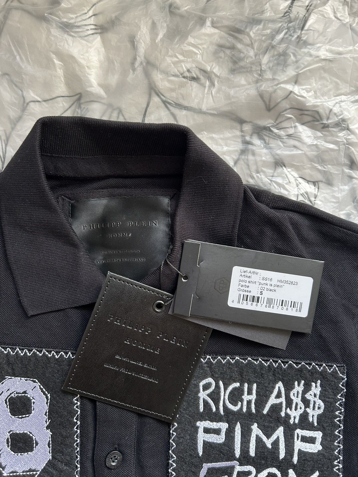 Philipp Plein Philipp Plein, brand new Polo, size S. Size US S / EU 44-46 / 1 - 2 Thumbnail