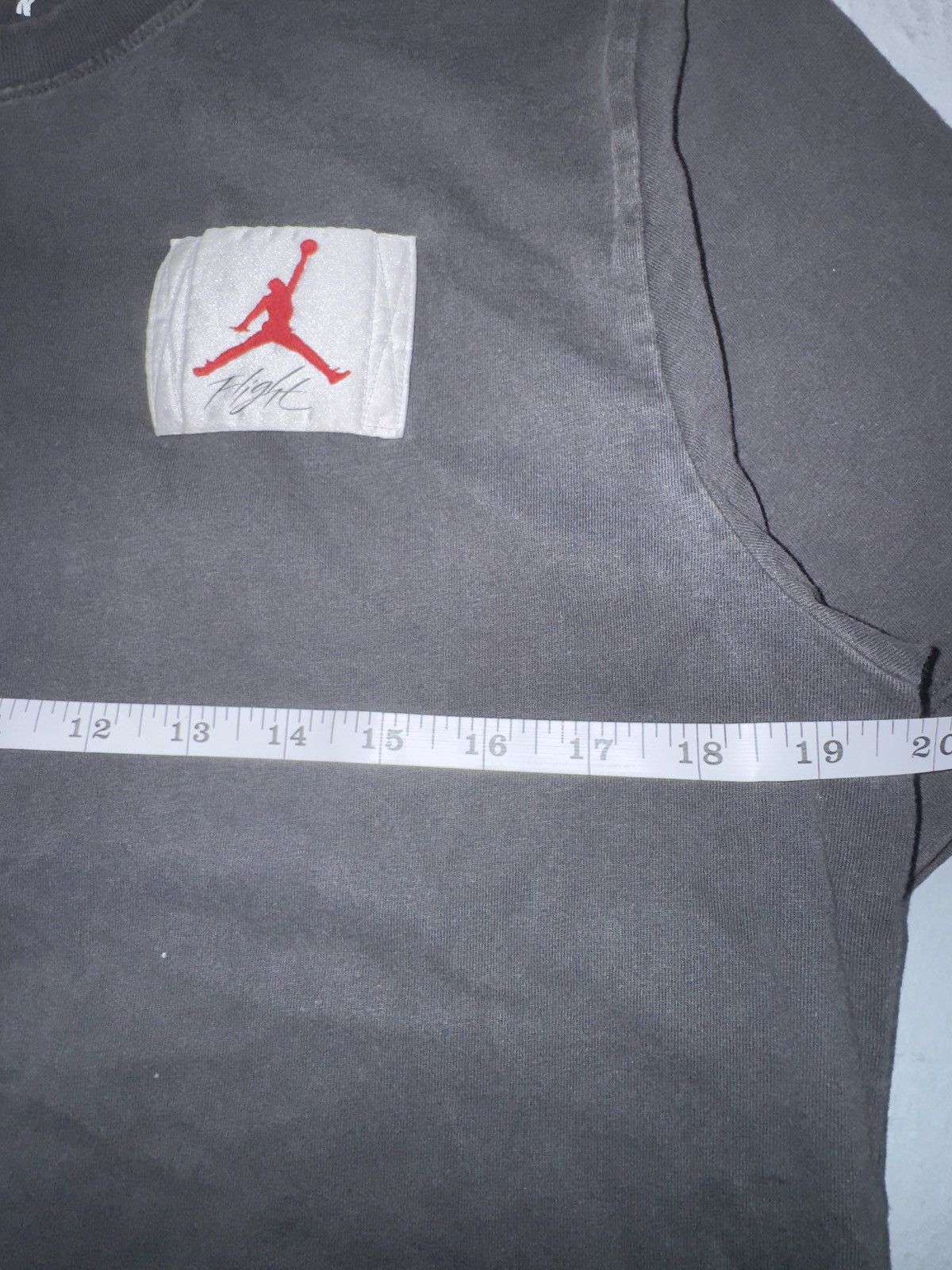 Jordan Brand Jordan flight essential logo patch tee Size US M / EU 48-50 / 2 - 2 Thumbnail