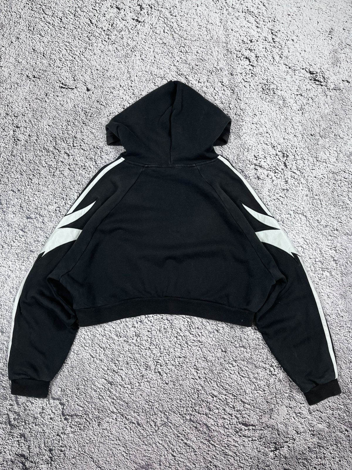 Adidas Vintage Adidas Balenciaga style cropped faded sweatshirt Size S / US 4 / IT 40 - 12 Thumbnail