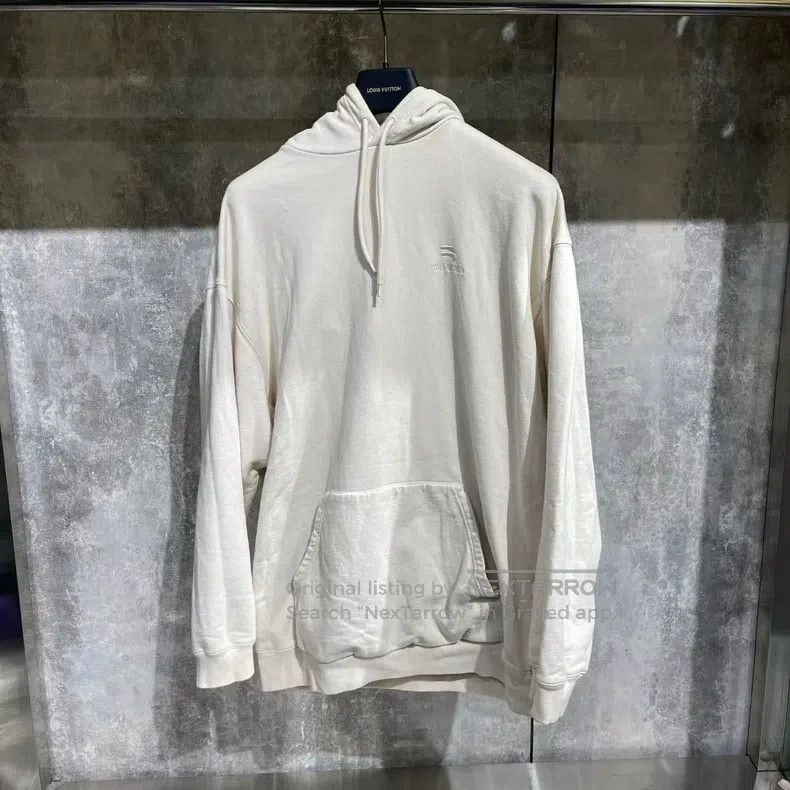 Balenciaga Balenciaga Double Hook Beige Sweatshirt Size US XS / EU 42 / 0 - 1 Thumbnail