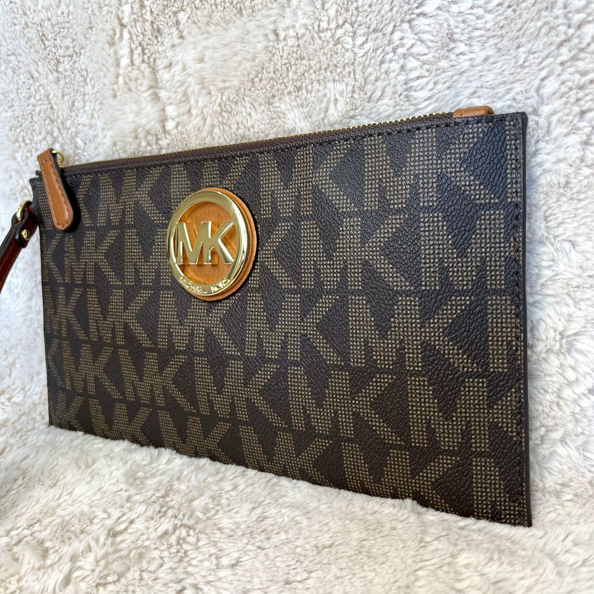 Michael Kors NWT Michael Kors Fulton Monogram Clutch Wristlet Size ONE SIZE - 7 Thumbnail