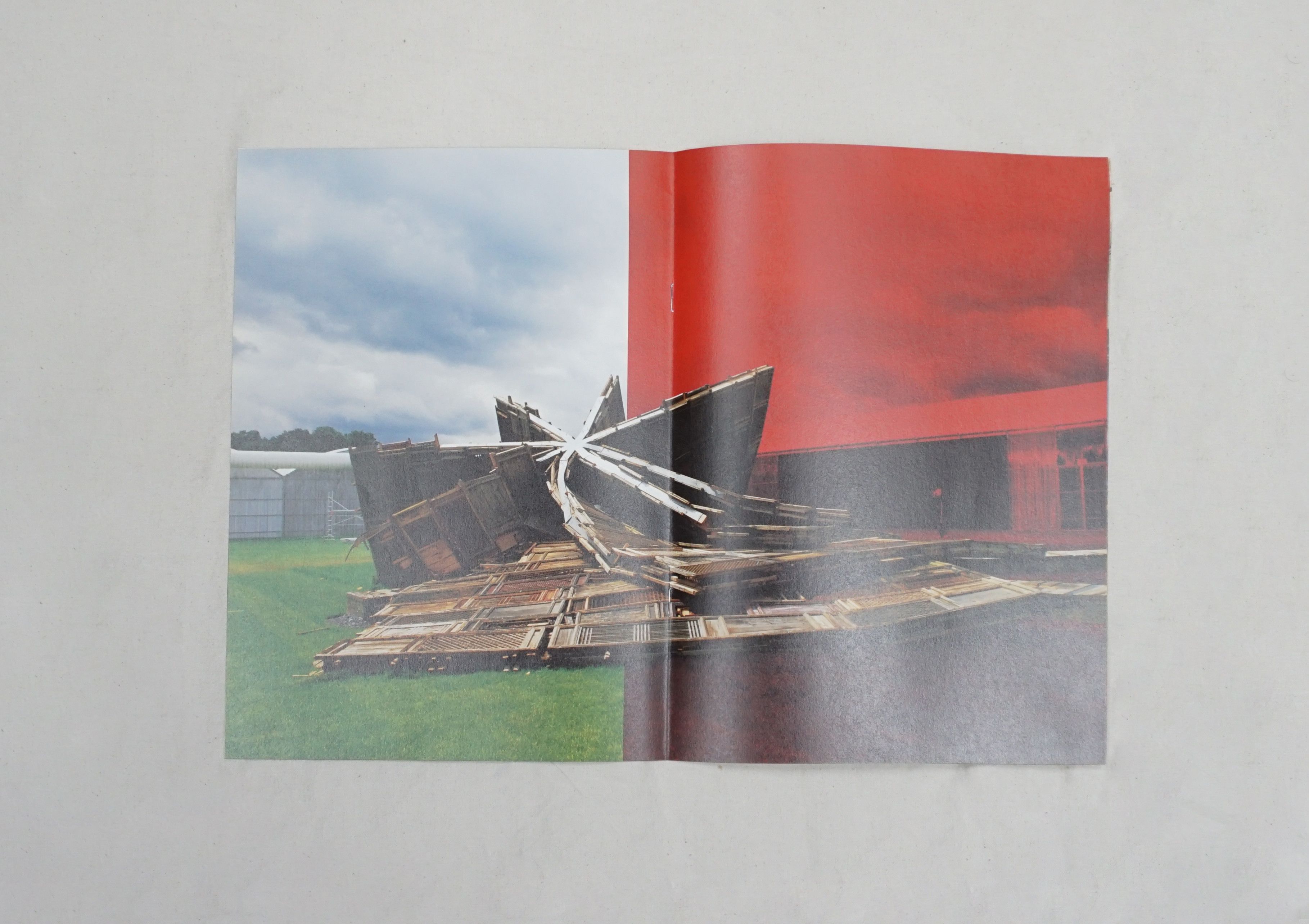 Comme des Garcons Comme des Garcons Art Booklet #4 Size ONE SIZE - 2 Thumbnail