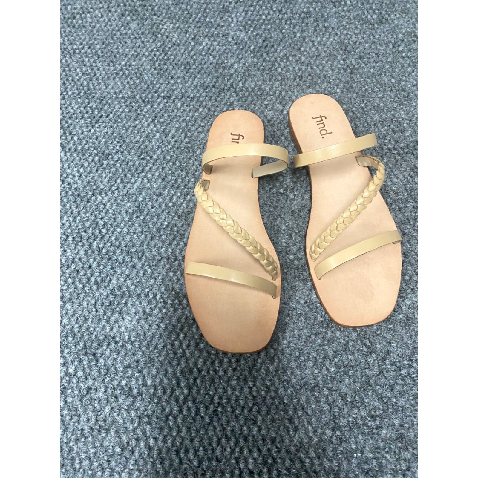 Vintage Find Womens Sandals Open Toe Slide Brown 6.5 Crocheted Breathable Fabric Upper Rubber Outsole Animal Print Pattern Velcro? Wait no. Size US 7 / IT 37 - 3 Thumbnail