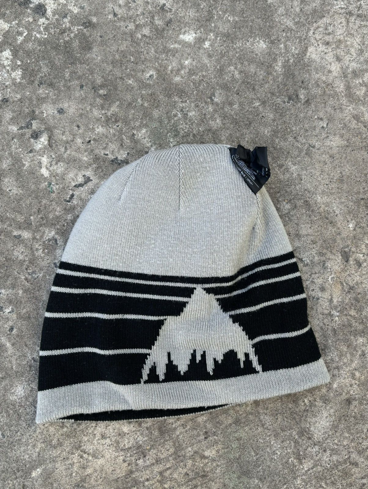 Burton Burton Reversible Logo Beanie Hat Size ONE SIZE - 3 Thumbnail