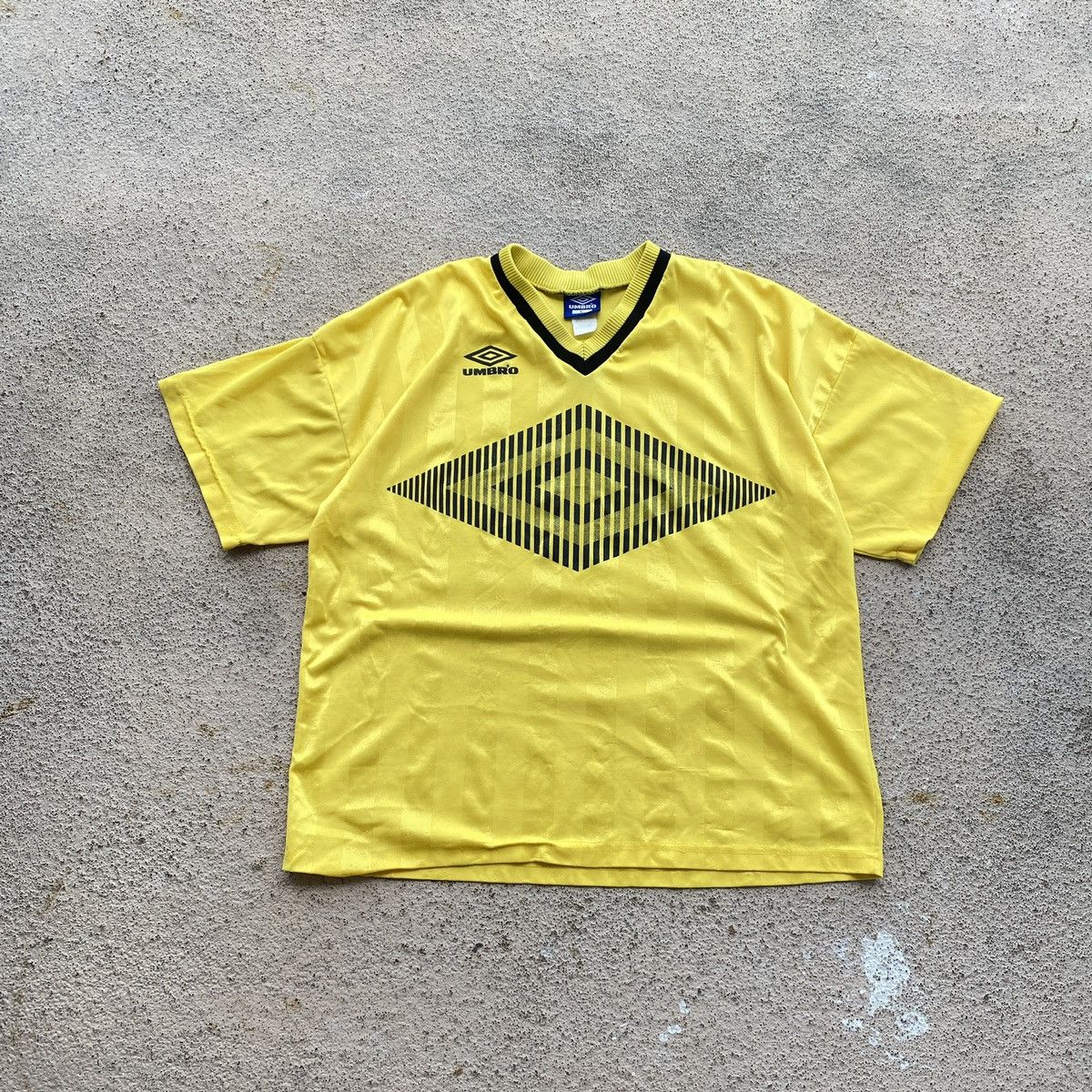 Umbro Vintage 90s Men's Big Logo Jersey Block Core Soccer