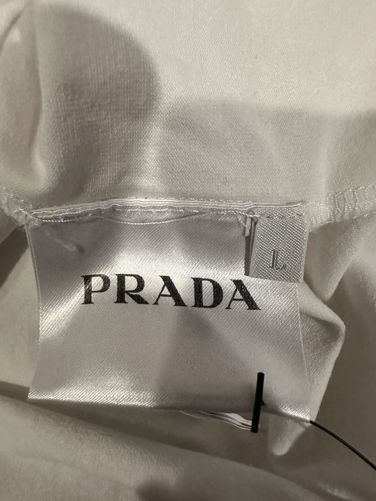 Prada Prada pre owned pocket t shirt mens large Size US L / EU 52-54 / 3 - 4 Thumbnail