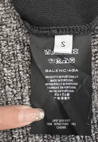 Balenciaga Balenciaga Black High-Low Irregular Short Sleeve K12 Size US S / EU 44-46 / 1 - 6 Thumbnail