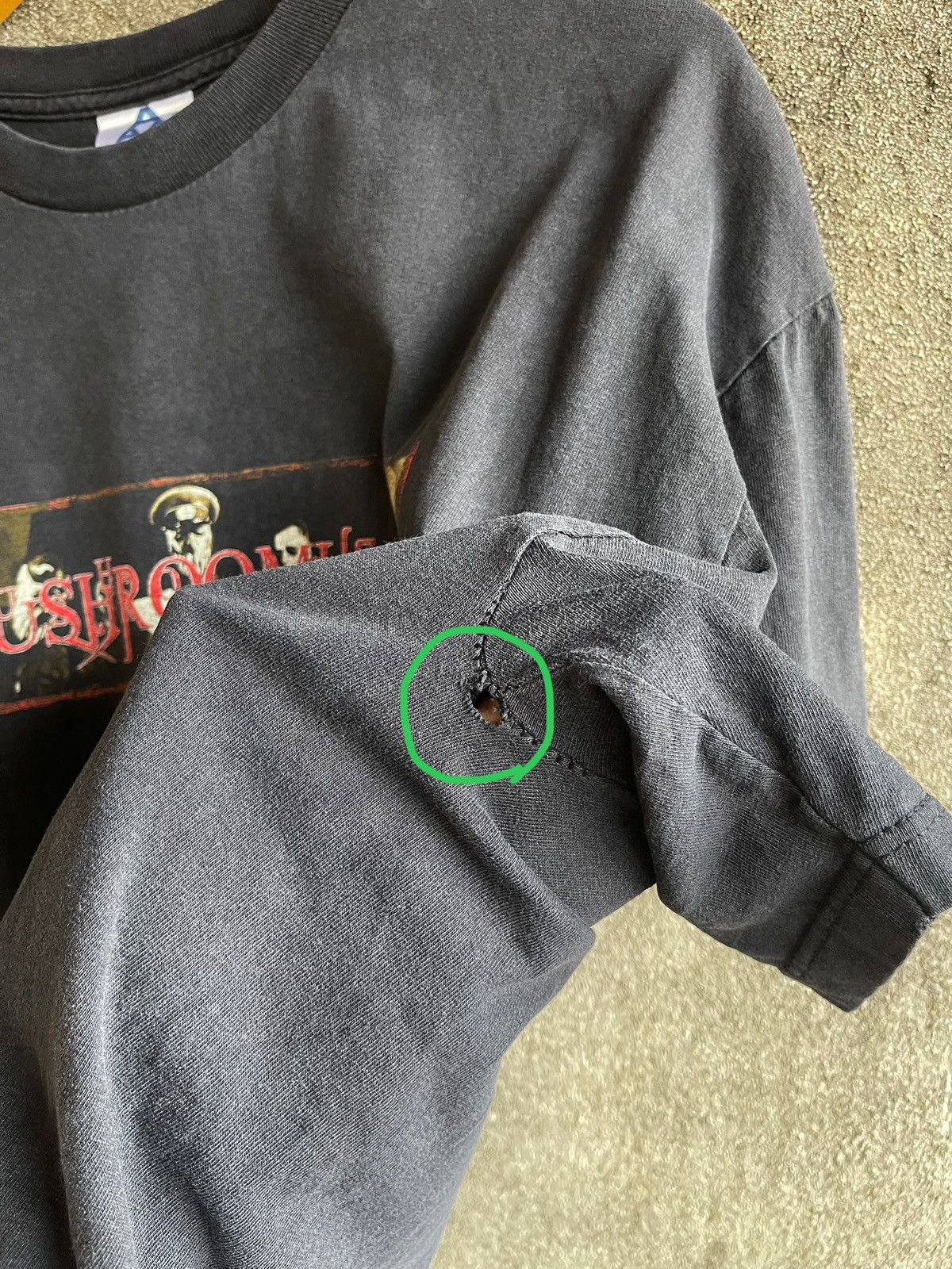 Band Tees Vintage’90s‼️HeavyMetalBand🔥MUSHROOMHEAD🔥Graphic Faded Tee Size US XL / EU 56 / 4 - 7 Thumbnail