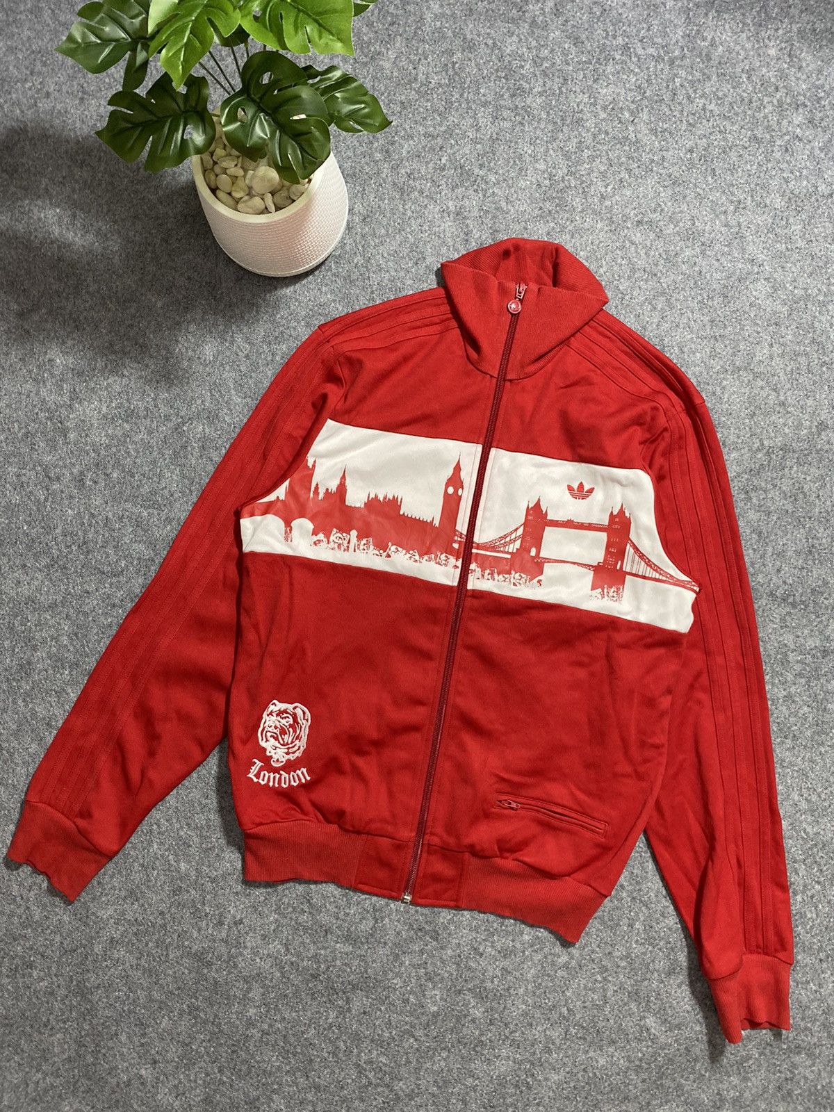 Adidas Rare Adidas Original London Jacket Red Bridge Size US M / EU 48-50 / 2 - 1 Thumbnail