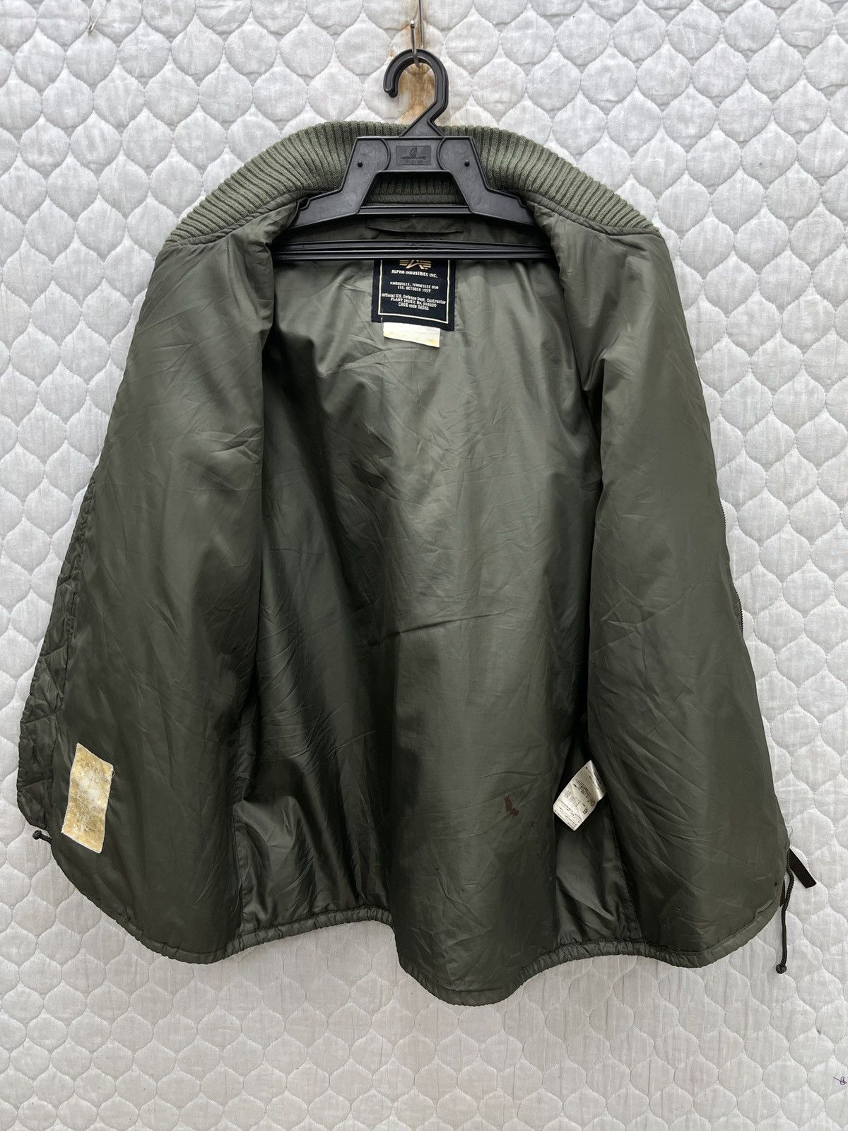 Alpha Industries 🔥🔥🔥STEALS ALPHA INDUSTRIES LIGHT JACKET Size US M / EU 48-50 / 2 - 7 Thumbnail