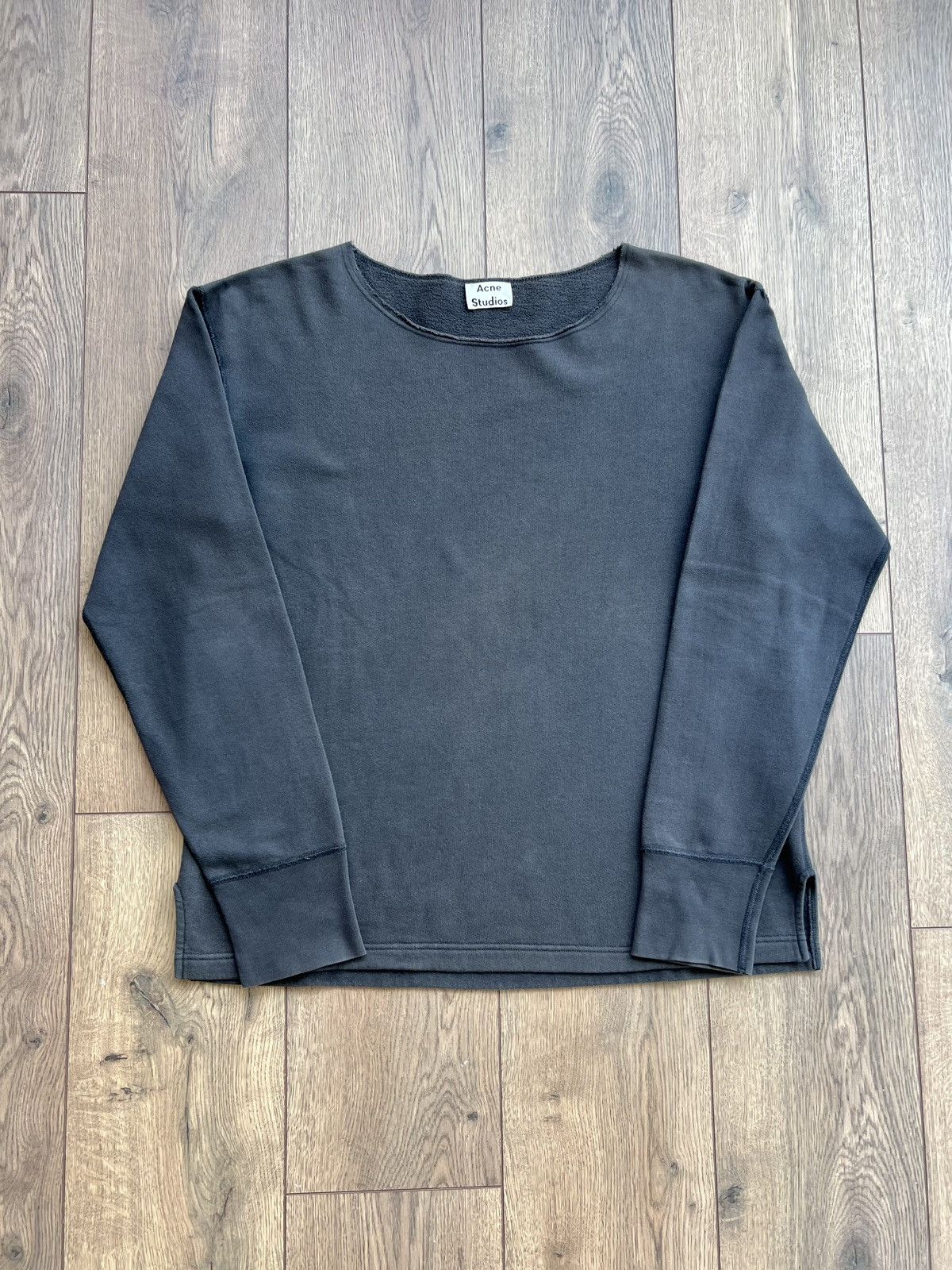Acne Studios Acne Studios AW16 Loose Neck Sweatshirt Size US L / EU 52-54 / 3 - 1 Thumbnail