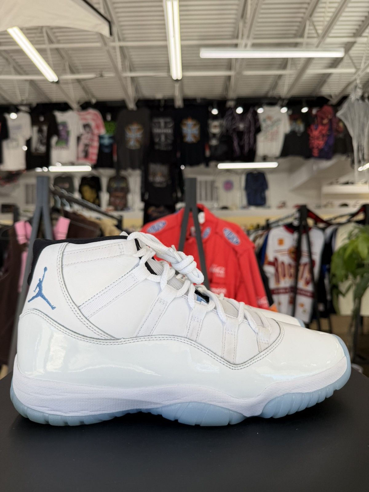 Jordan Brand Air Jordan 11 Legend Blue Size 11 (2024) Size US 11 / EU 44 - 6 Thumbnail