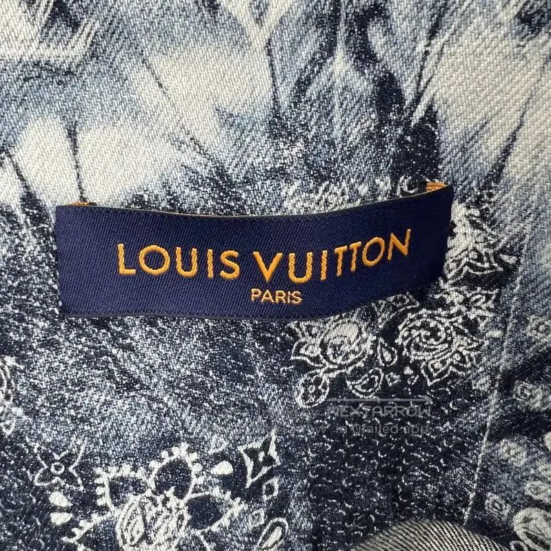 Louis Vuitton Louis Vuitton Men's Cotton Denim Shirt in Deep Blue . Size US L / EU 52-54 / 3 - 3 Thumbnail