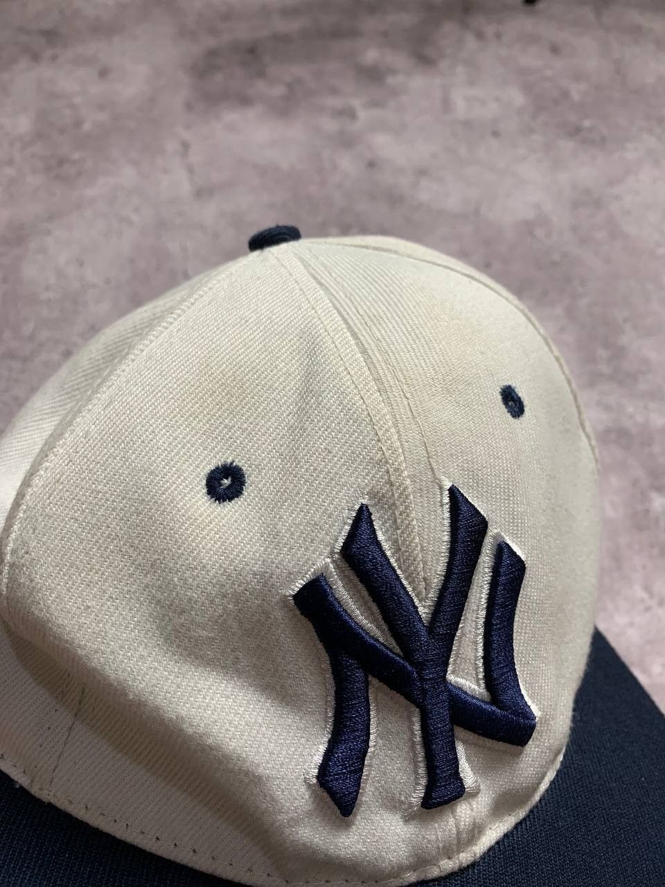 New York Yankees 90s New Era Yankees hat Size ONE SIZE - 3 Thumbnail