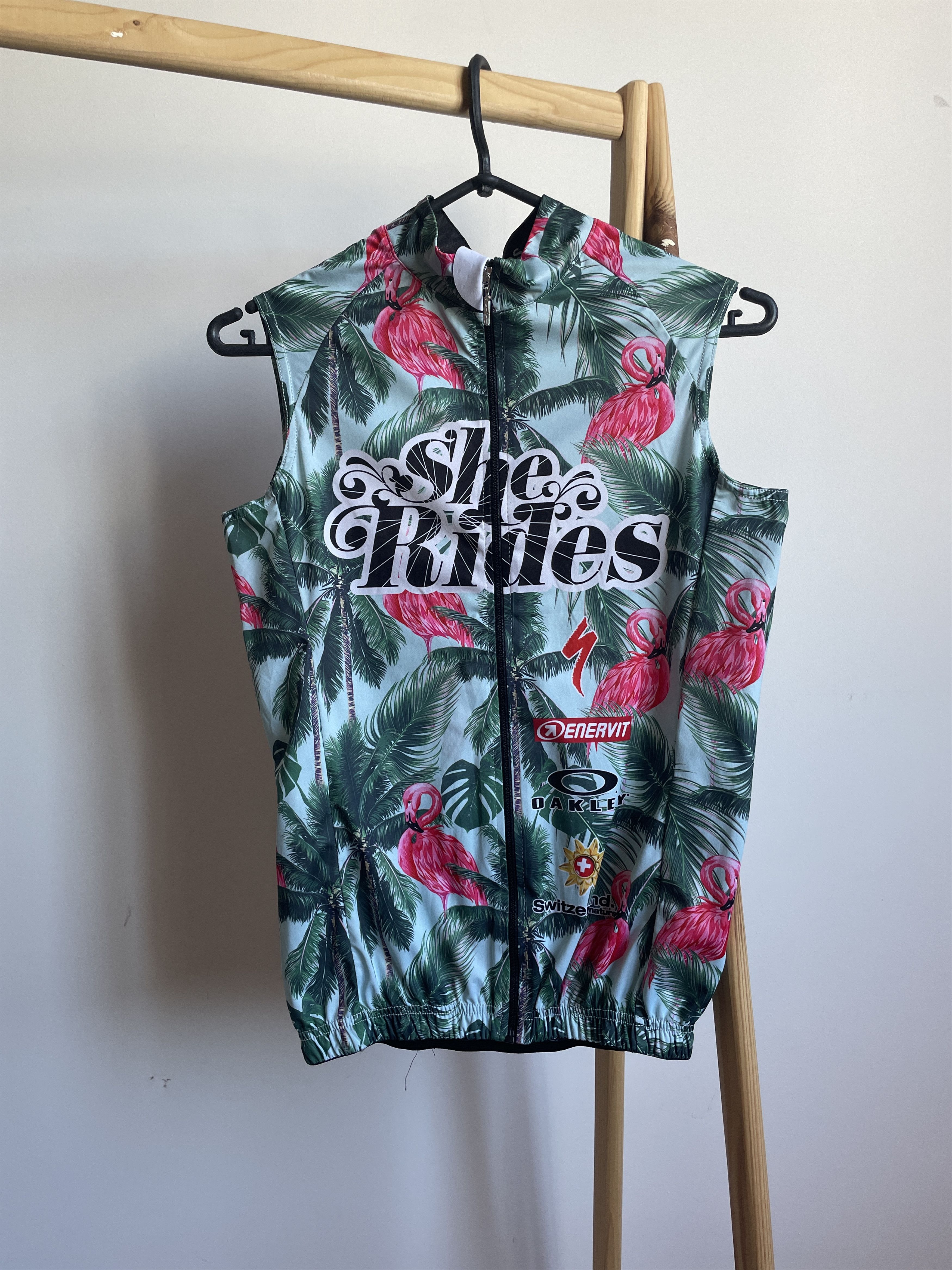Other Verge Sport Bold Collection Womens Cycling Vest Size M Size M / US 6-8 / IT 42-44 - 1 Thumbnail