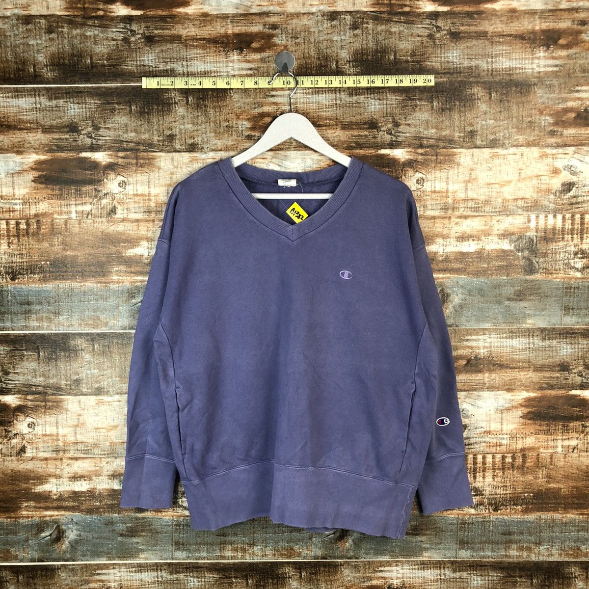 Champion Champion Purple Sweatshirt vintage #A1382 Size US L / EU 52-54 / 3 - 1 Thumbnail