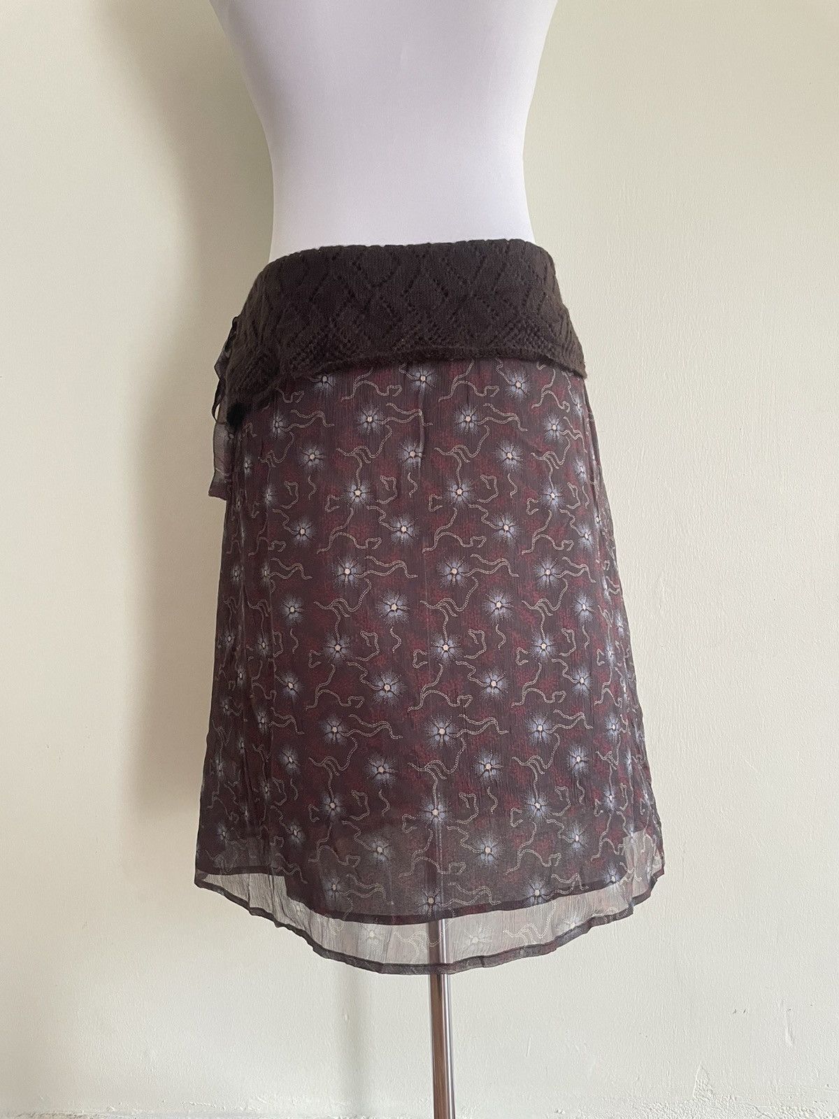 MAX&Co. Max &Co. Silk Skirt Size 28" / US 6 / IT 42 - 2 Thumbnail
