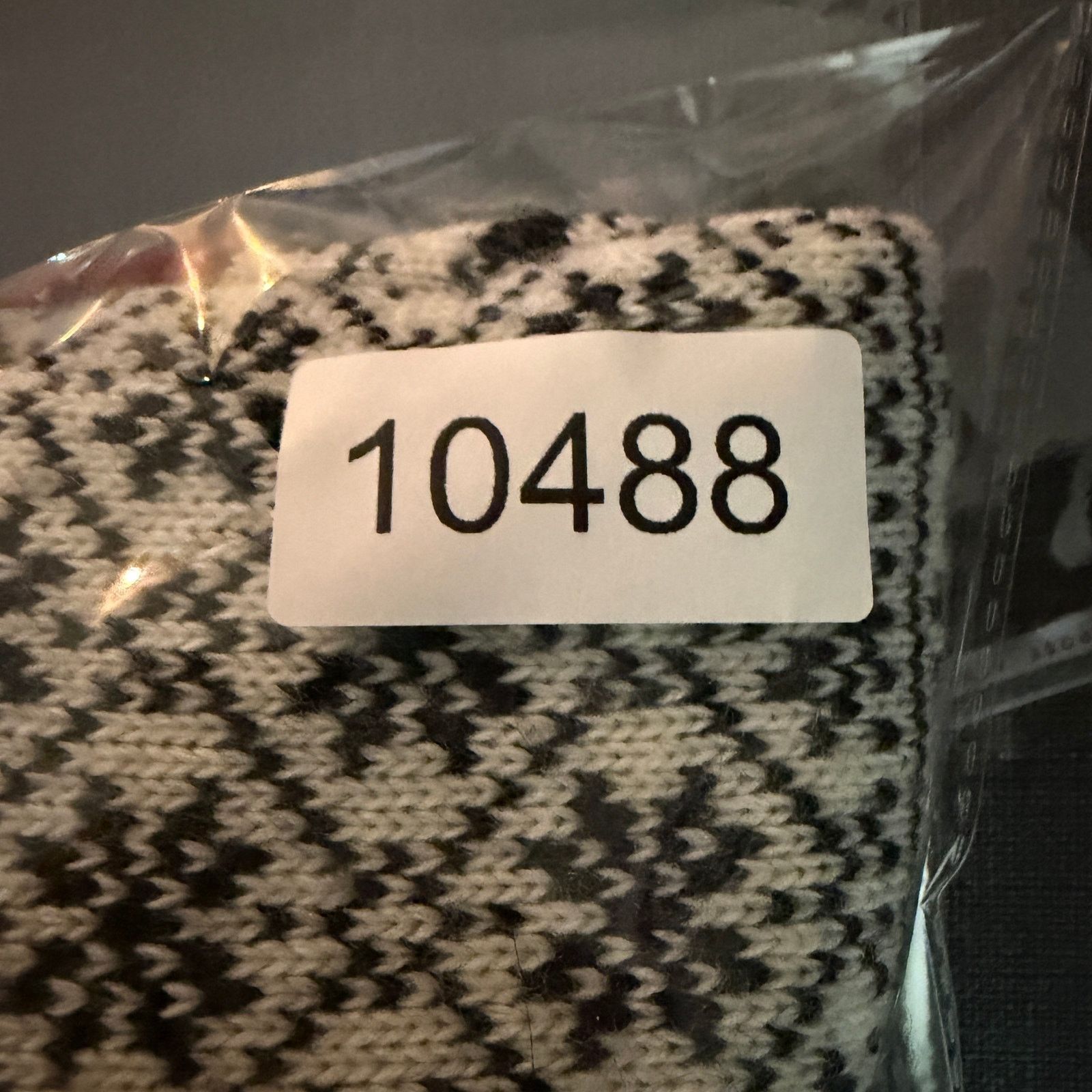 Vintage Vintage Fashion Bug Fair Isle Sweater Women's 18/20 V-Neck Size XXL / US 16-18 / IT 52-54 - 7 Thumbnail