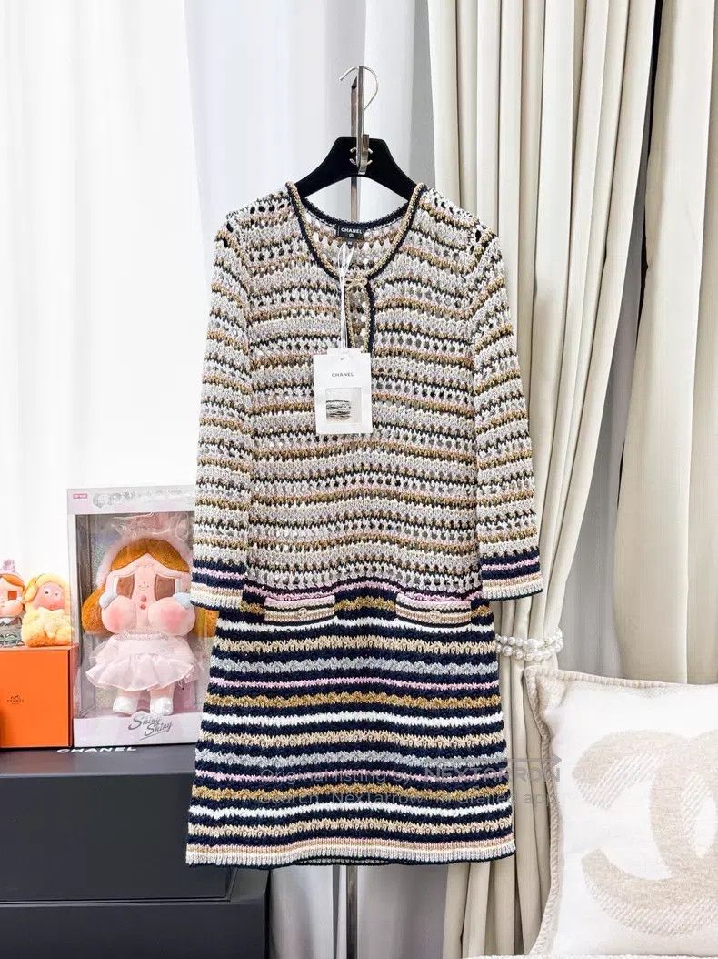 Chanel Chanel Gold-plated fine glitter bow button mixed color kni Size XS / US 0-2 / IT 36-38 - 1 Thumbnail