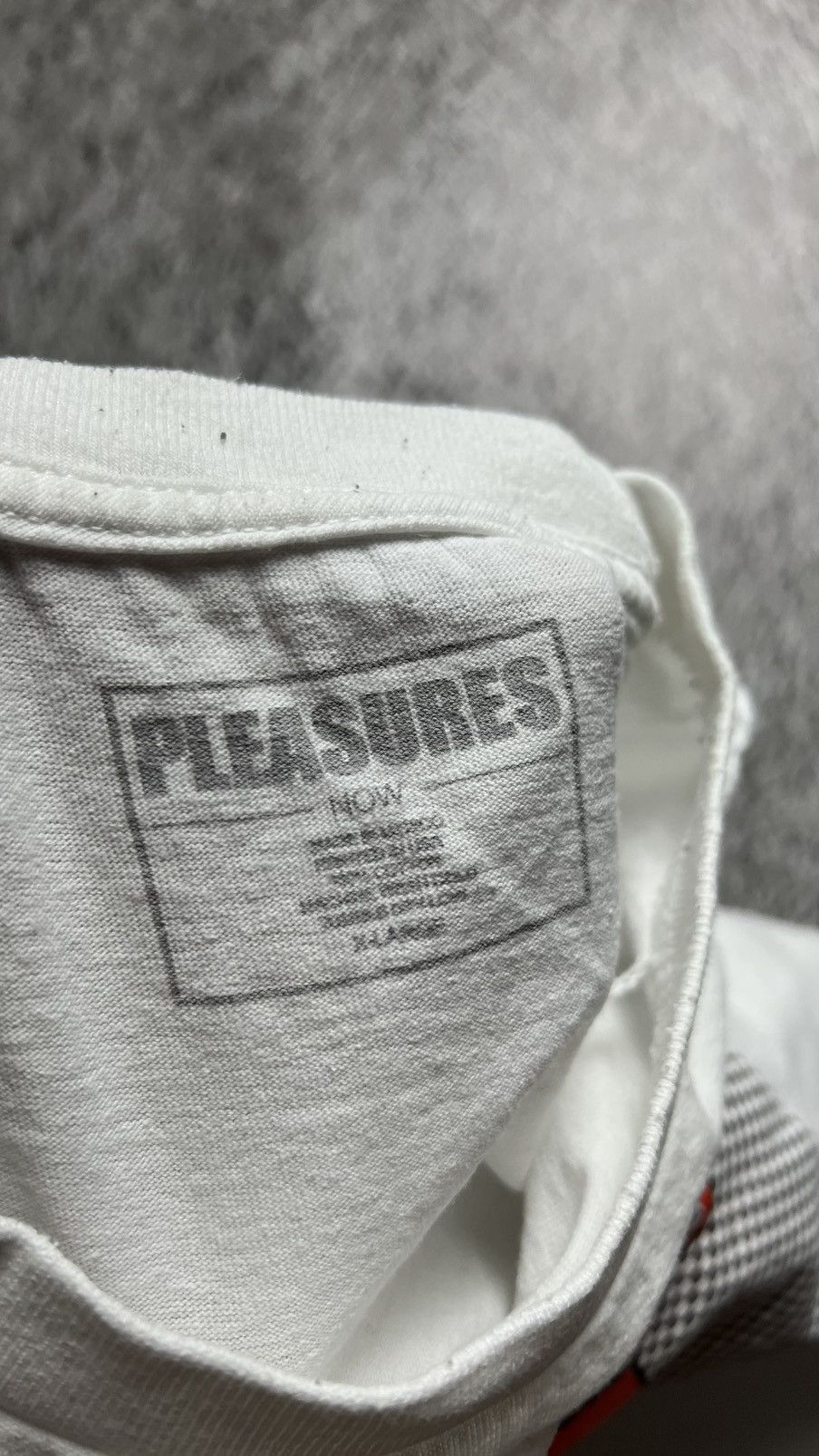 Pleasures Pleasures now “embrace me” t shirt Size US XL / EU 56 / 4 - 5 Thumbnail