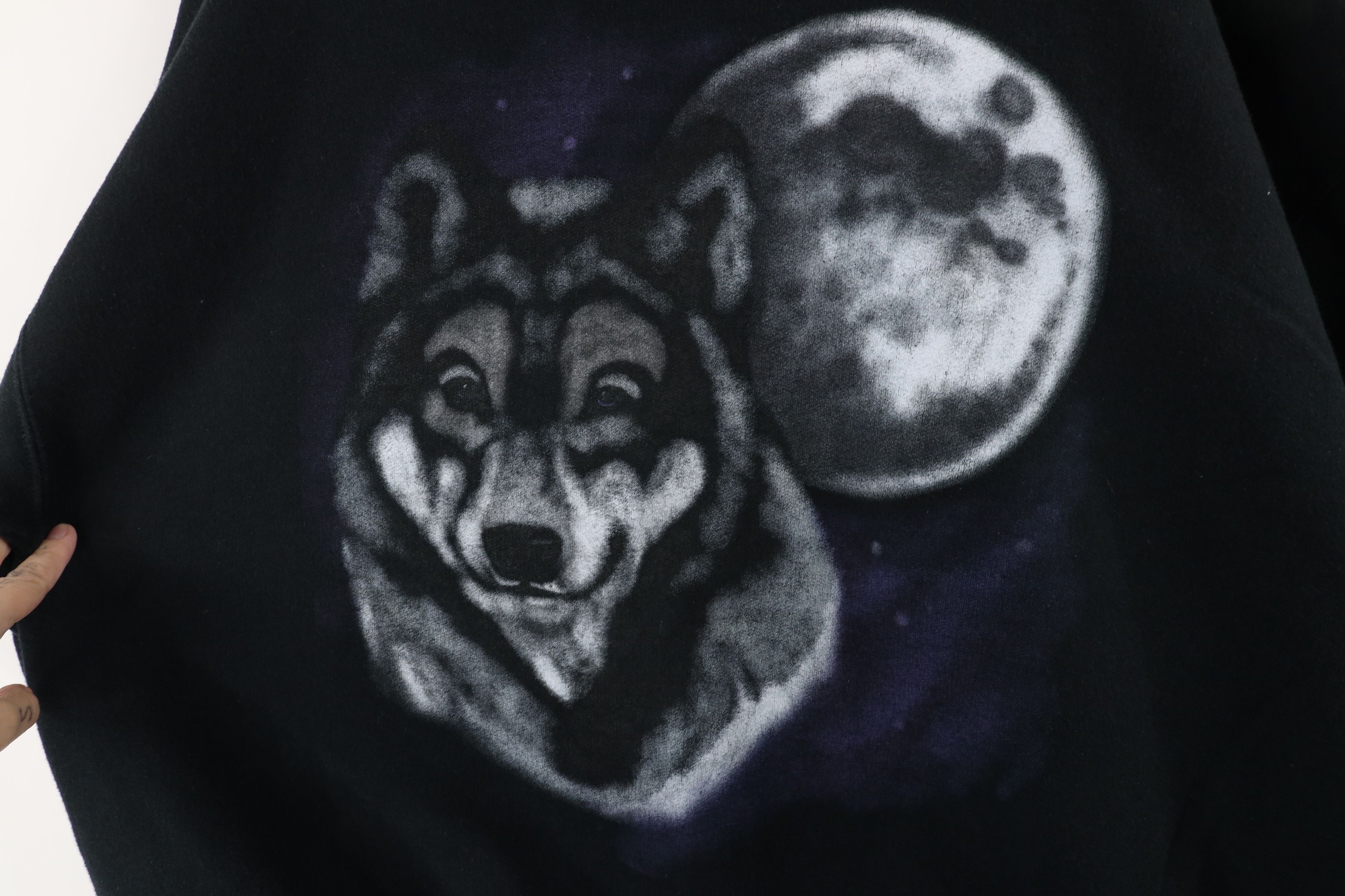 Vintage Vintage 90s Streetwear Wolf Moon Crewneck Sweatshirt Black Size US XL / EU 56 / 4 - 4 Thumbnail