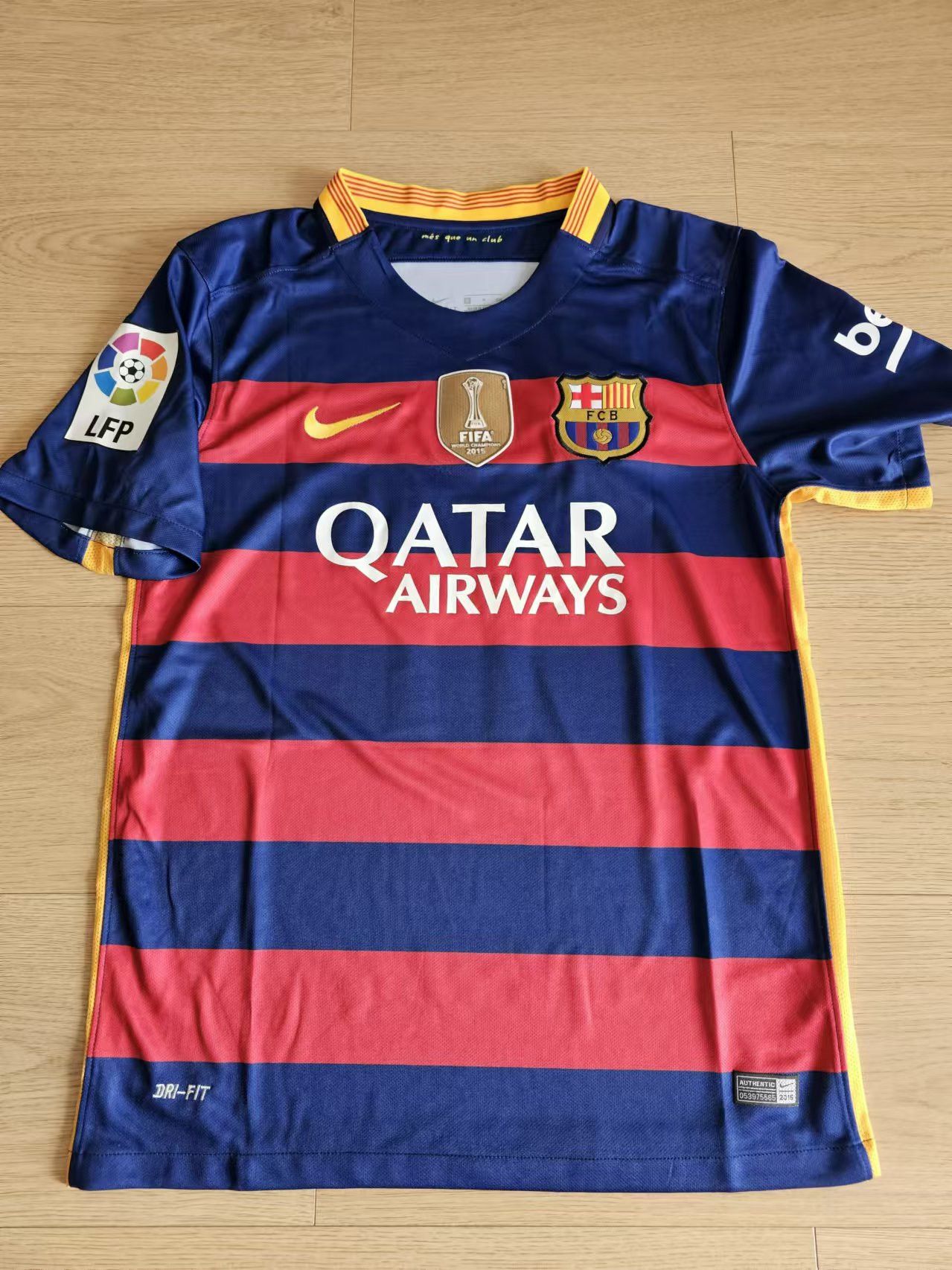 Other Neymar Jersey Home 2015 16 Barcelona Size US M / EU 48-50 / 2 - 2 Thumbnail
