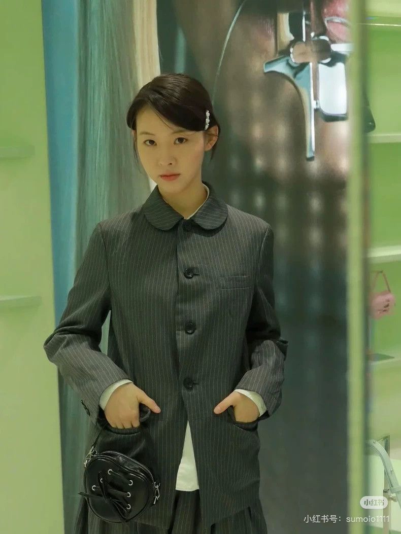 Comme des Garcons comme des garcons Striped suit 2503-Nextarrow Size XS / US 0-2 / IT 36-38 - 1 Thumbnail