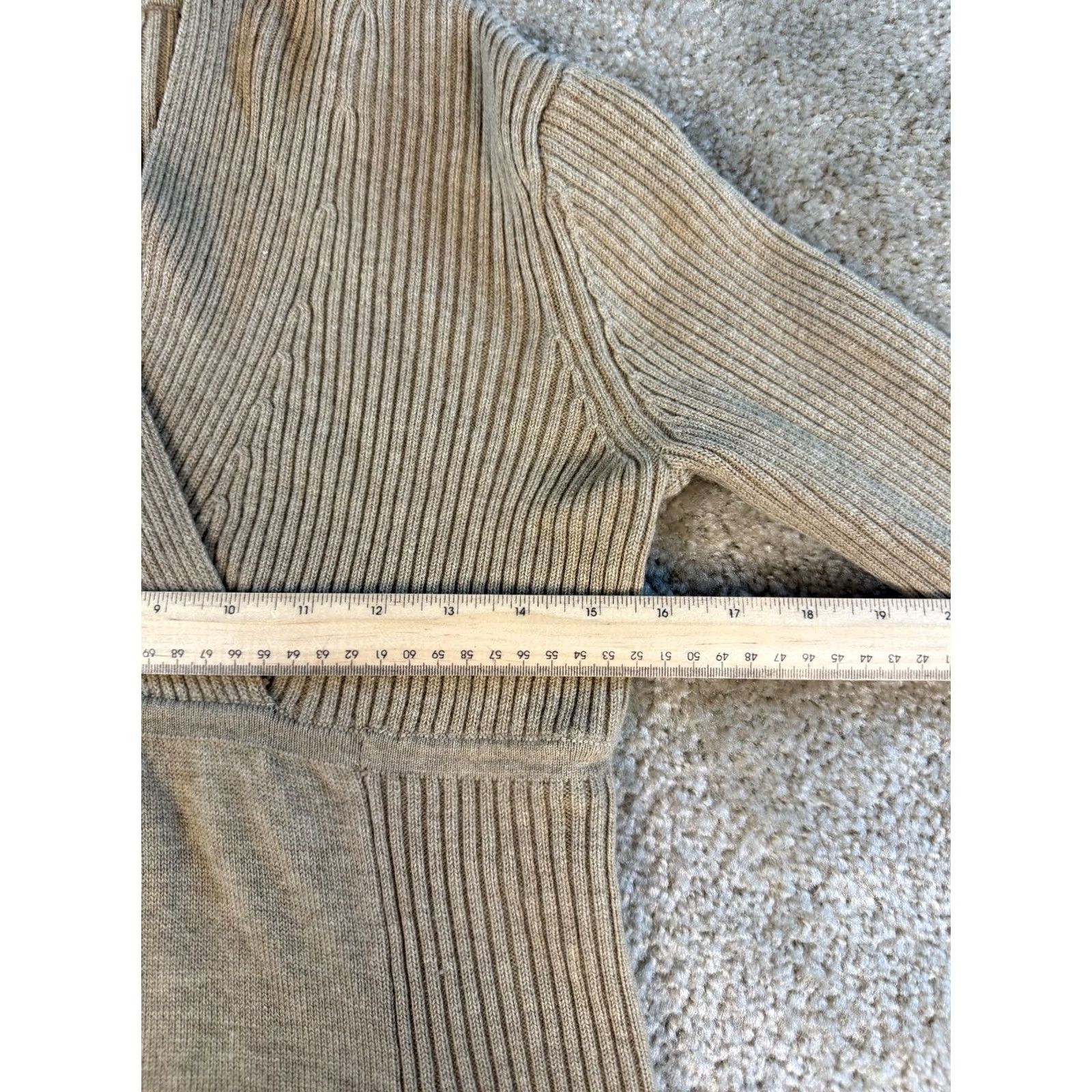 Athleta Athleta Women Merino Wool V Neck Long Sleeve Sweater Dress Sz M Petite Beige Size M / US 6-8 / IT 42-44 - 6 Thumbnail
