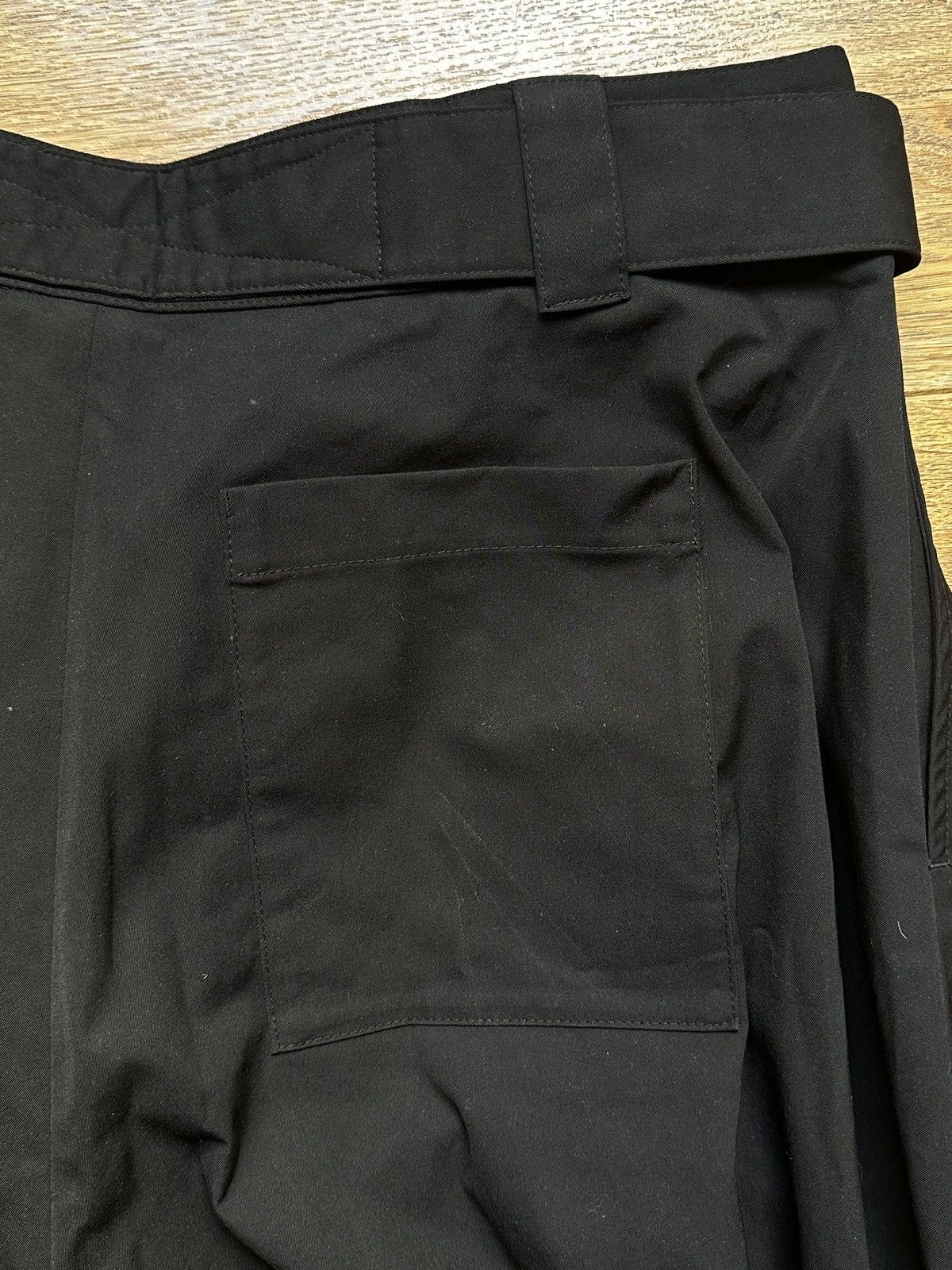 JW Anderson Black J.W Anderson Sample Shorts Size US 32 / EU 48 - 8 Thumbnail
