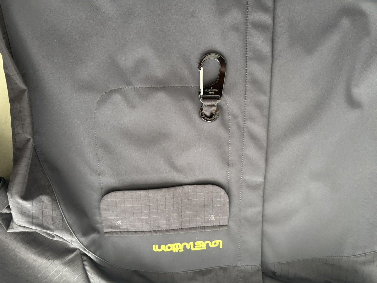 Louis Vuitton Louis Vuitton detachable sleeve jacket Size US M / EU 48-50 / 2 - 8 Thumbnail