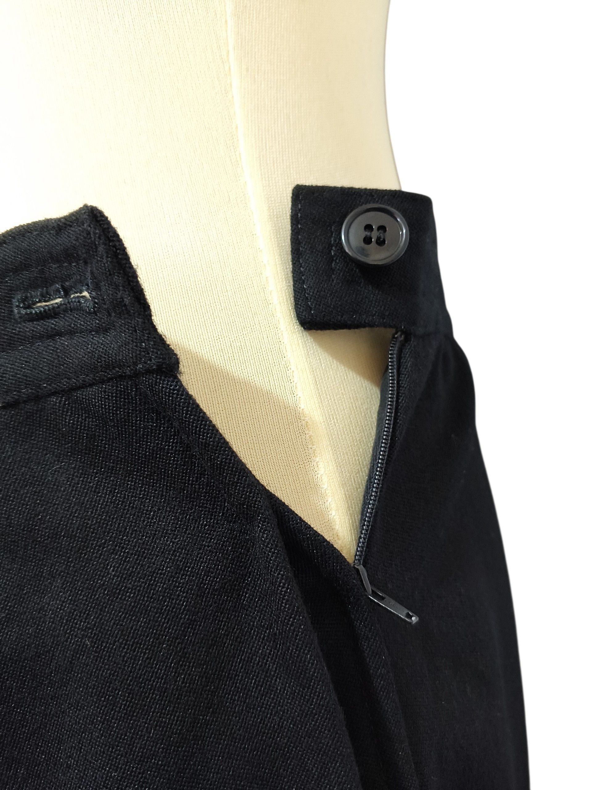 Valentino 💥90s Valentino Garavani Miss V Black Wool Midi Skirt Size 28" / US 6 / IT 42 - 7 Thumbnail