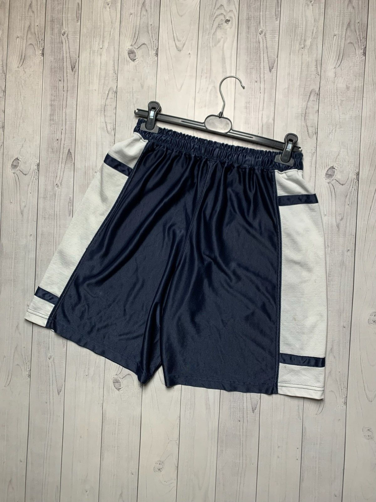Nike × Vintage Vintage Nike Basketball jersey + shorts rare training XL Size US XL / EU 56 / 4 - 7 Thumbnail