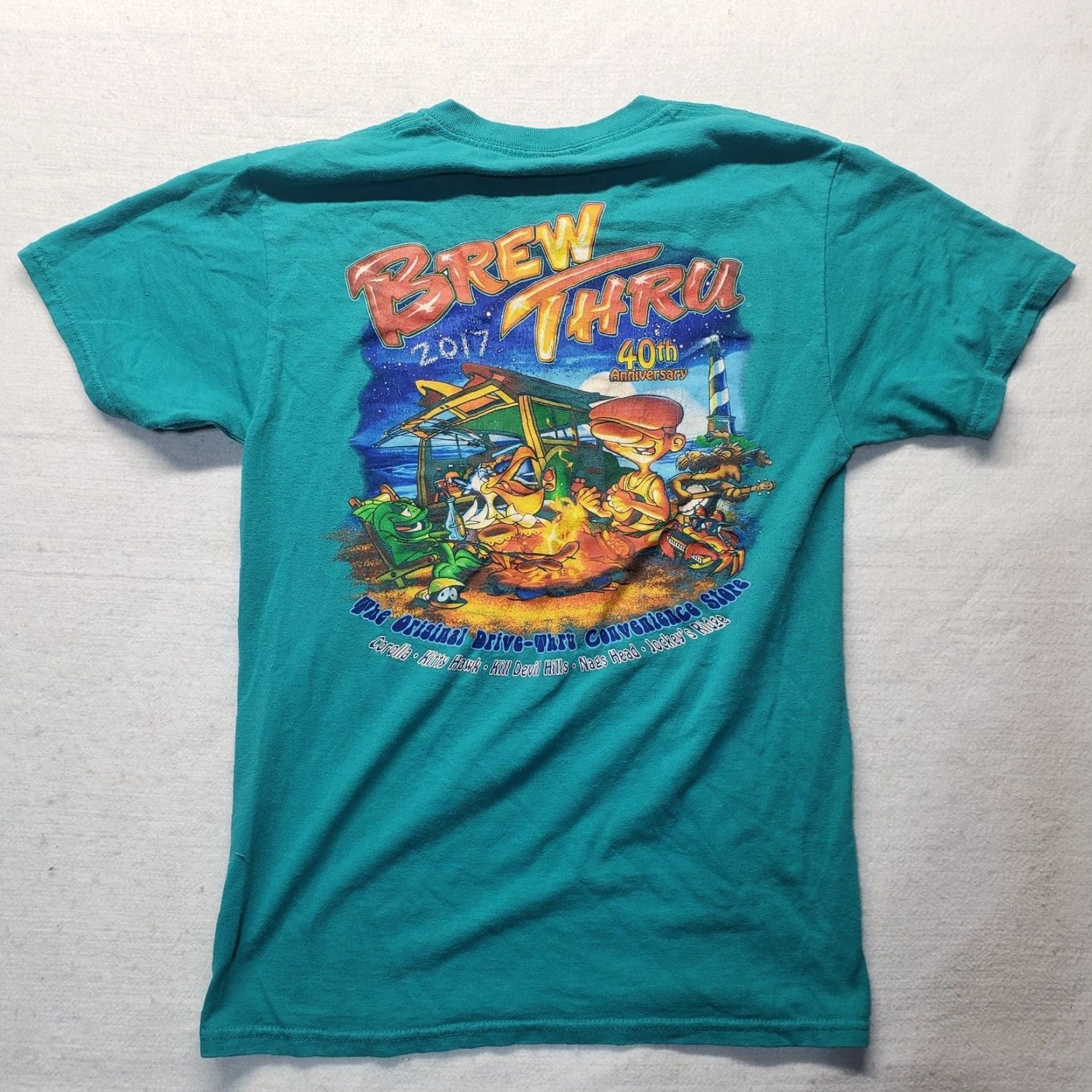 Gildan Brew Thru 40th Anniversary Shirt - Beach Classic Blue Adult Small Men’s S Limited Edition 2017 Gildan T-Shirt Size US S / EU 44-46 / 1 - 7 Thumbnail
