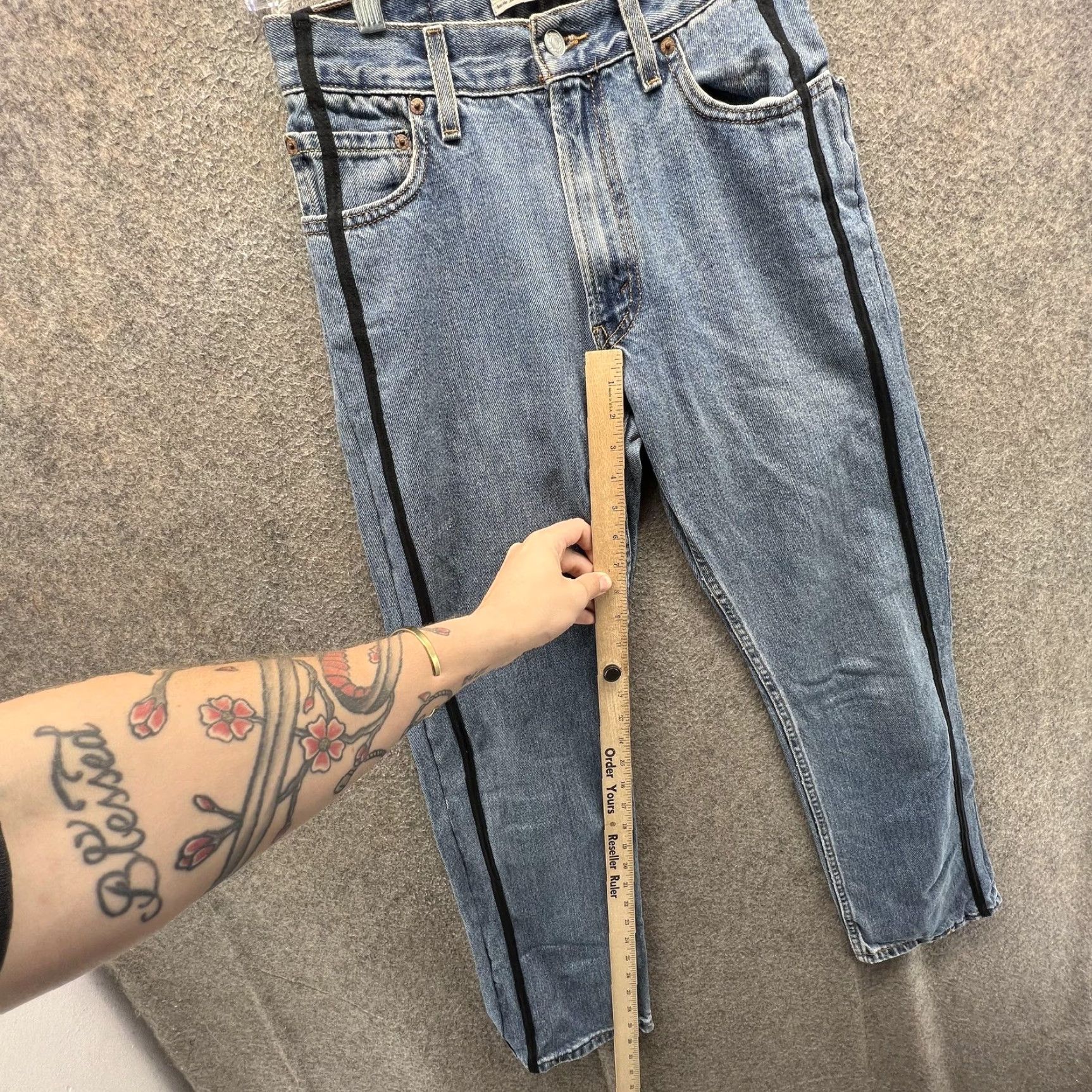 Levi's Levis 505 Jeans Mens 30x30 Blue Regular Fit Straight Leg Side Stripe Denim Jeans Size US 30 / EU 46 - 4 Thumbnail