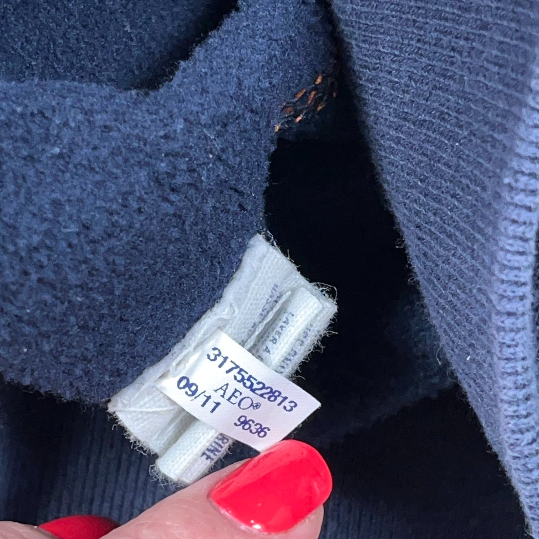 American Eagle Outfitters VINTAGE American Eagle Outfitters Hoodie Men L Navy Blue Sweatshirt Spellout 2000s Size US L / EU 52-54 / 3 - 7 Thumbnail