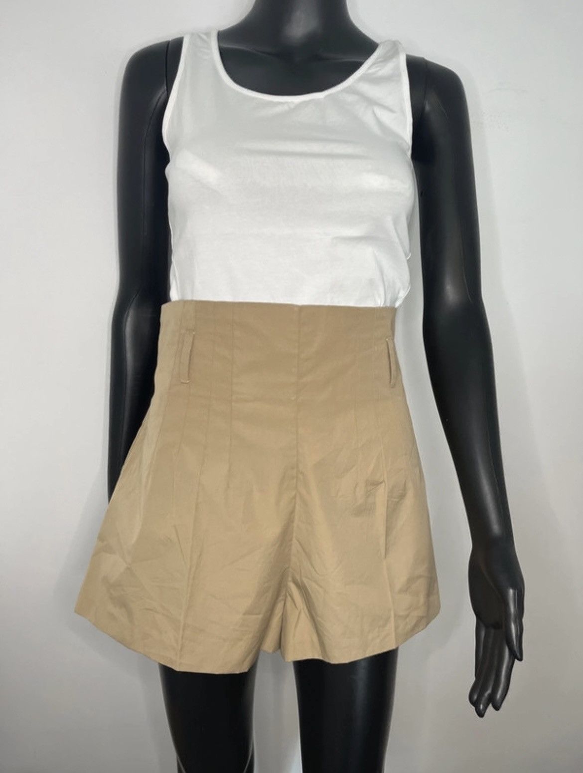 Prada Prada hight waist shorts, size S Size 26" / US 2 / IT 38 - 2 Thumbnail