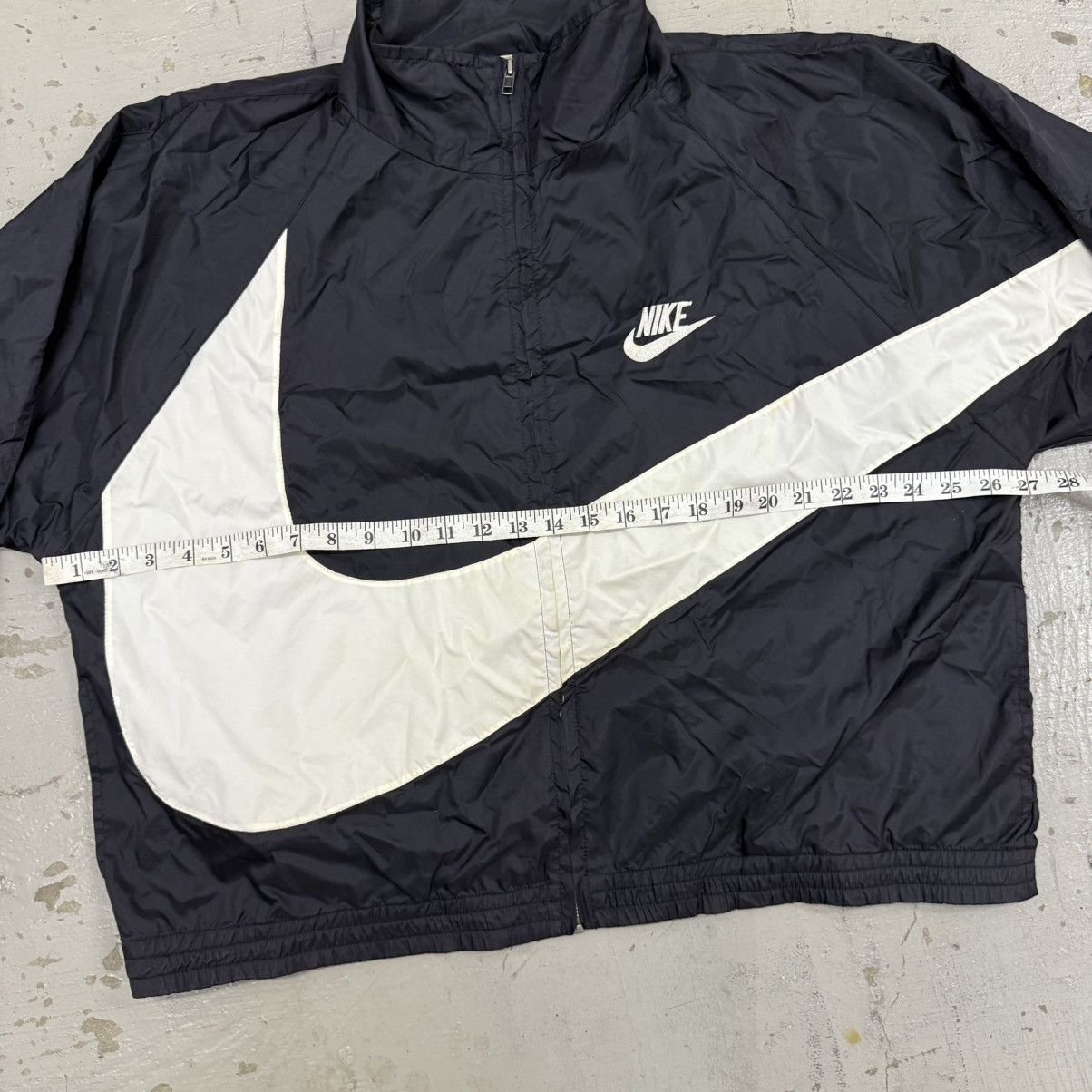 Nike Vintage Nike Big Logo Swoosh Windbreaker Size US M / EU 48-50 / 2 - 4 Thumbnail